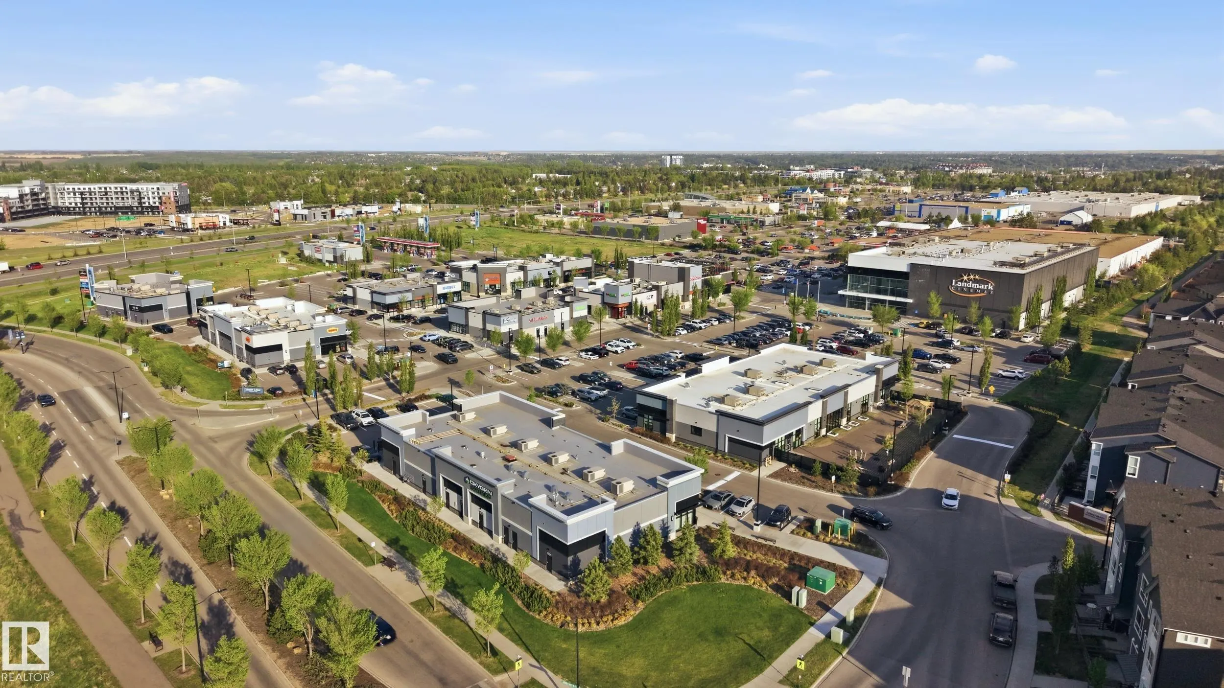 100 JENSEN LAKES Boulevard