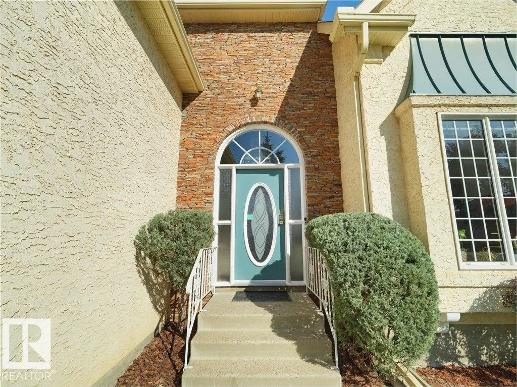 156 PHILLIPS Row