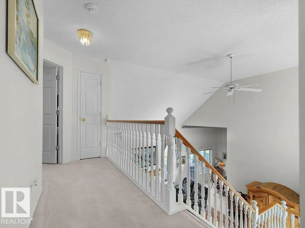 156 PHILLIPS Row