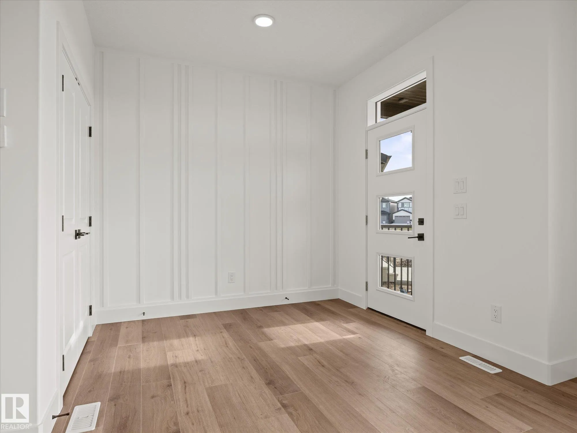 423 Bank Wynd