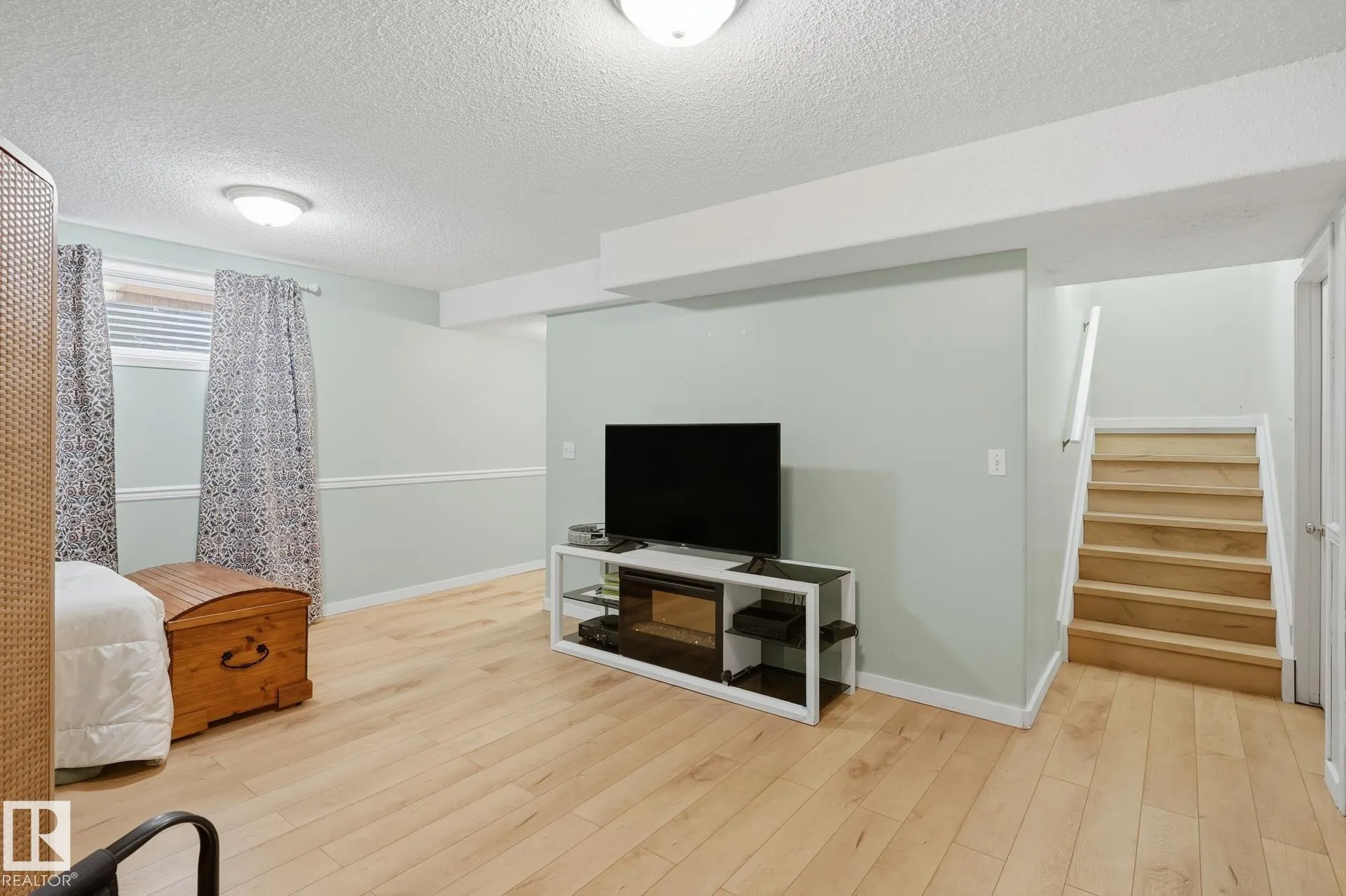 71 NEWMARKET Way