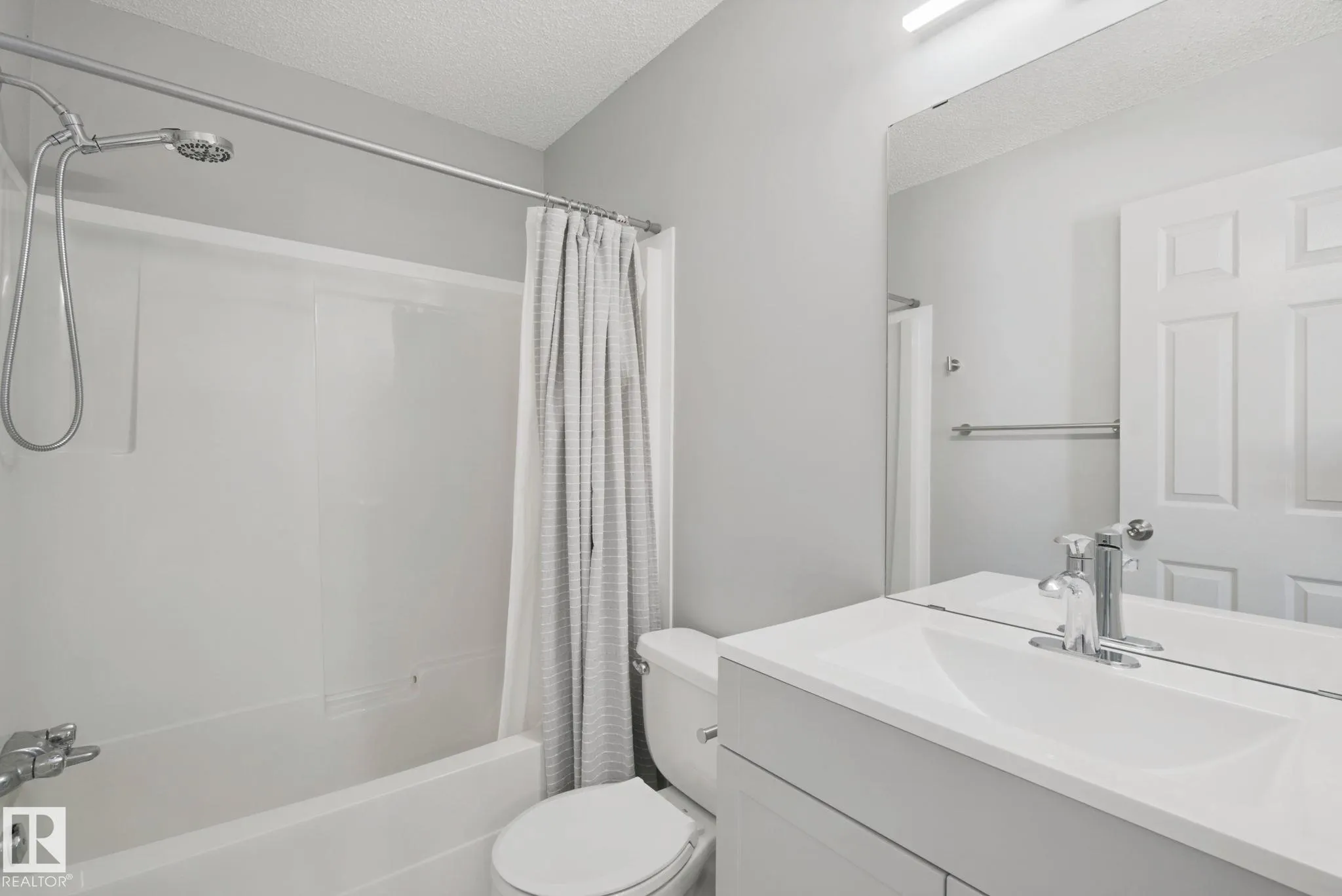 24 LA COSTA FAIRWAY Close