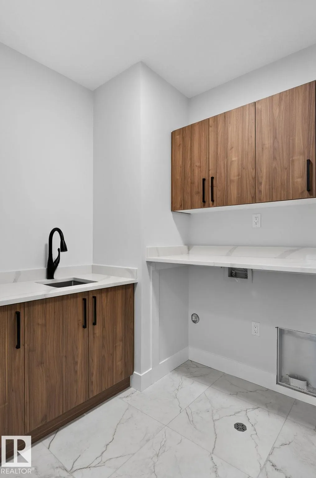 15 Hillwood Terrace