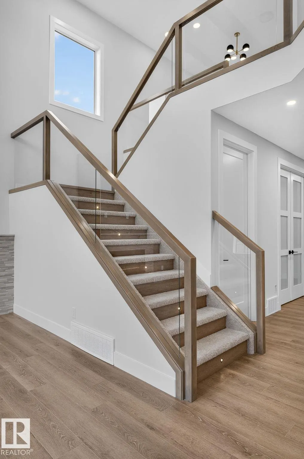 15 Hillwood Terrace