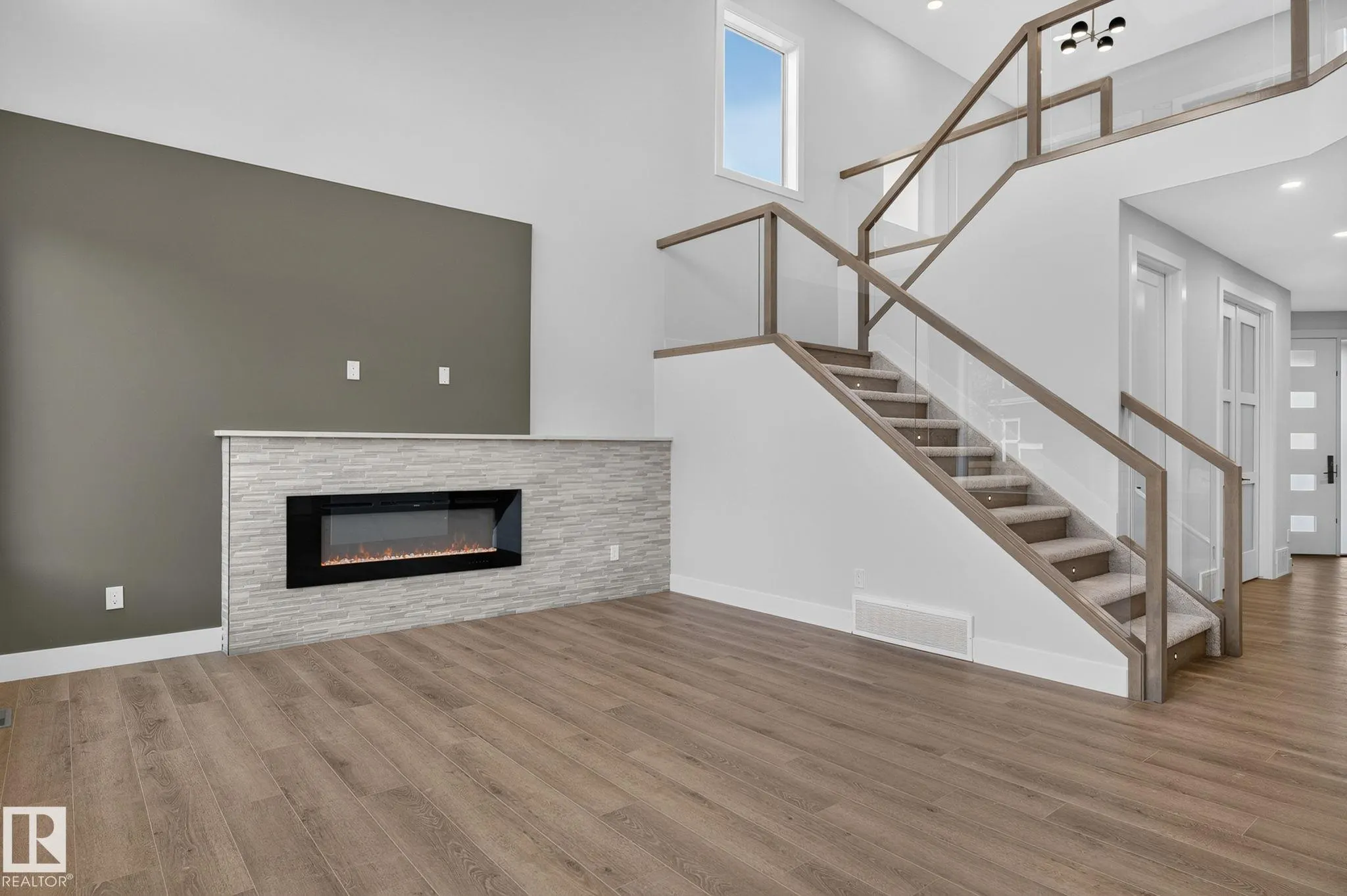 15 Hillwood Terrace