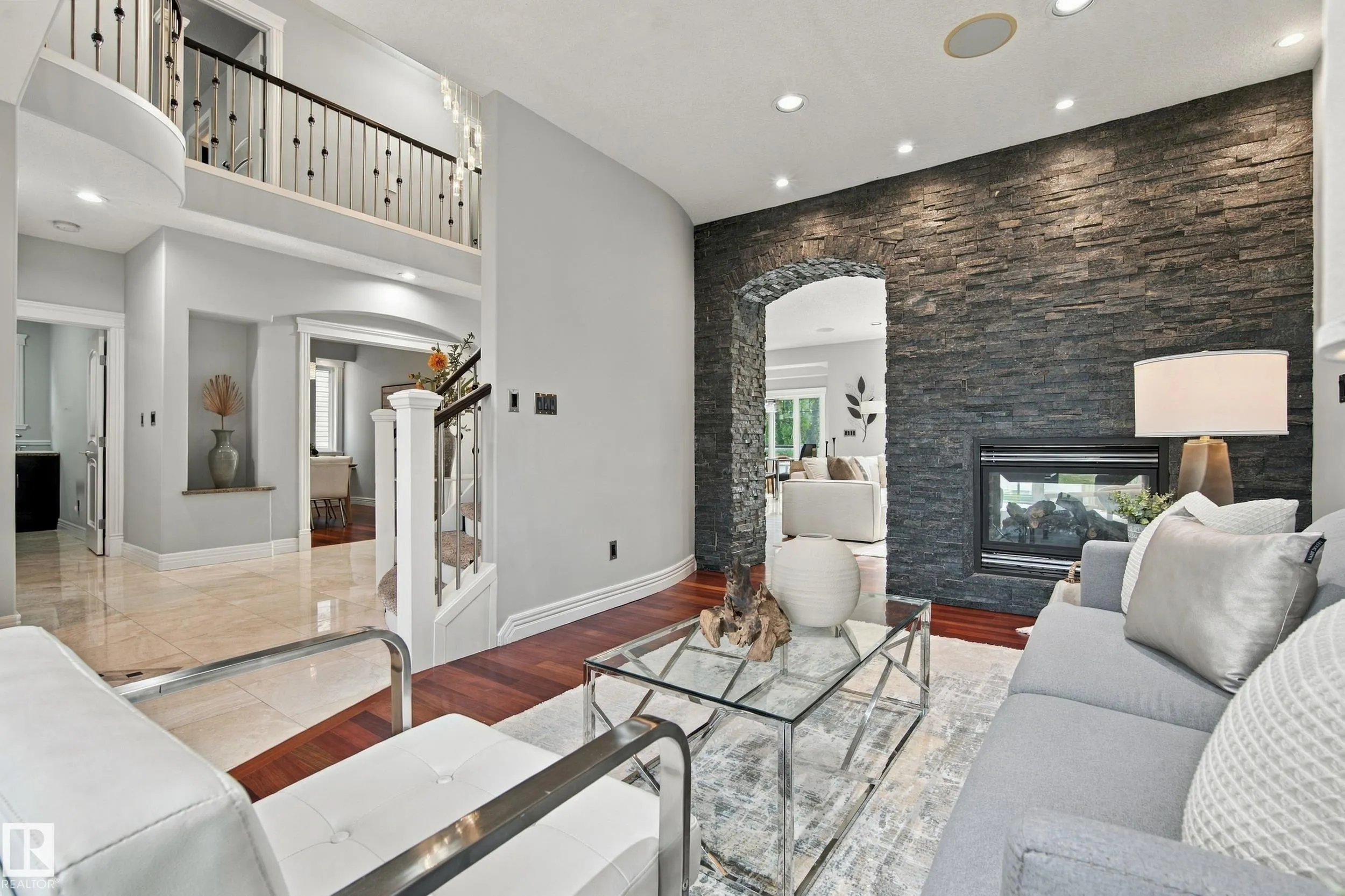 93 NOTTINGHAM POINT