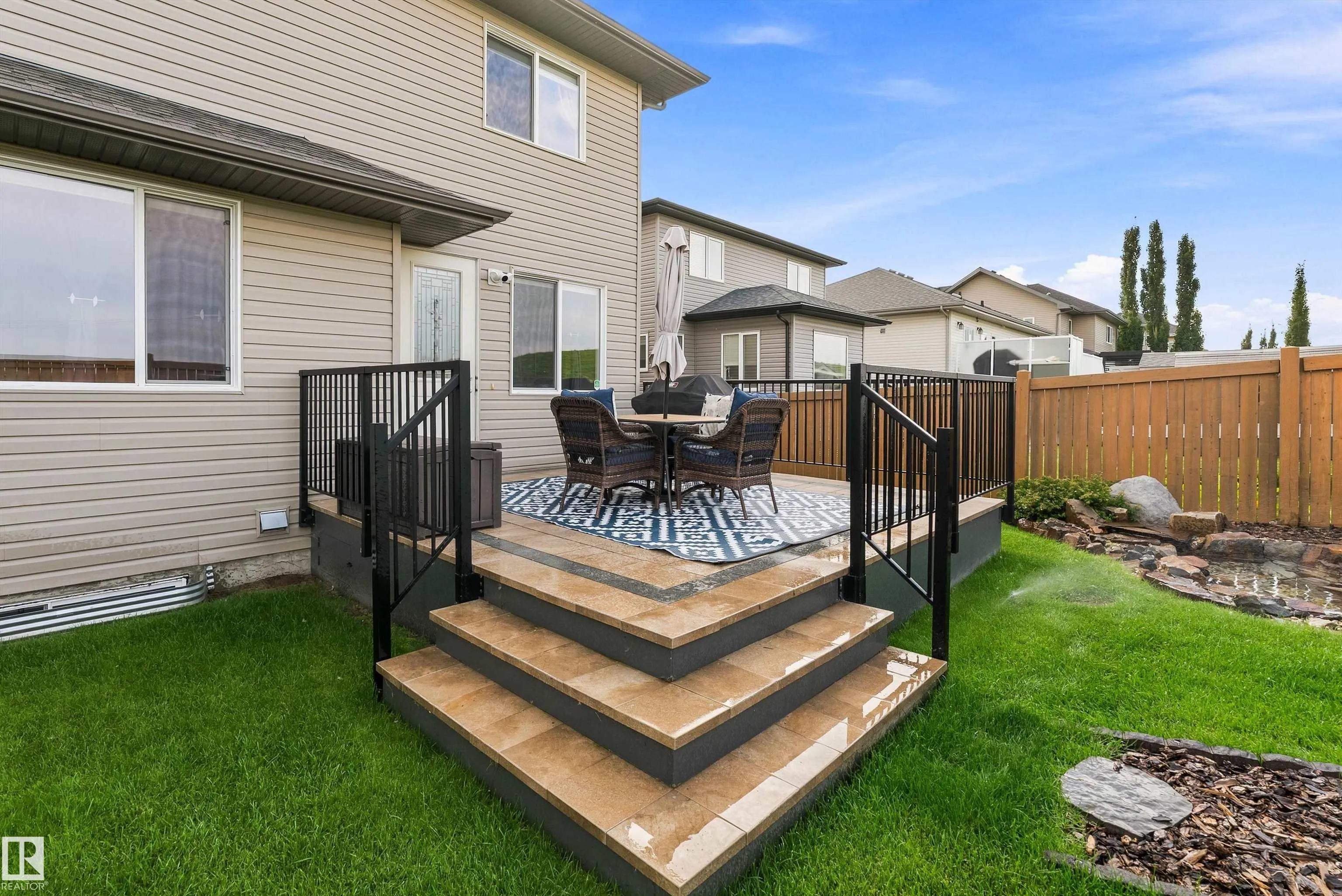 87 LAMPLIGHT Drive