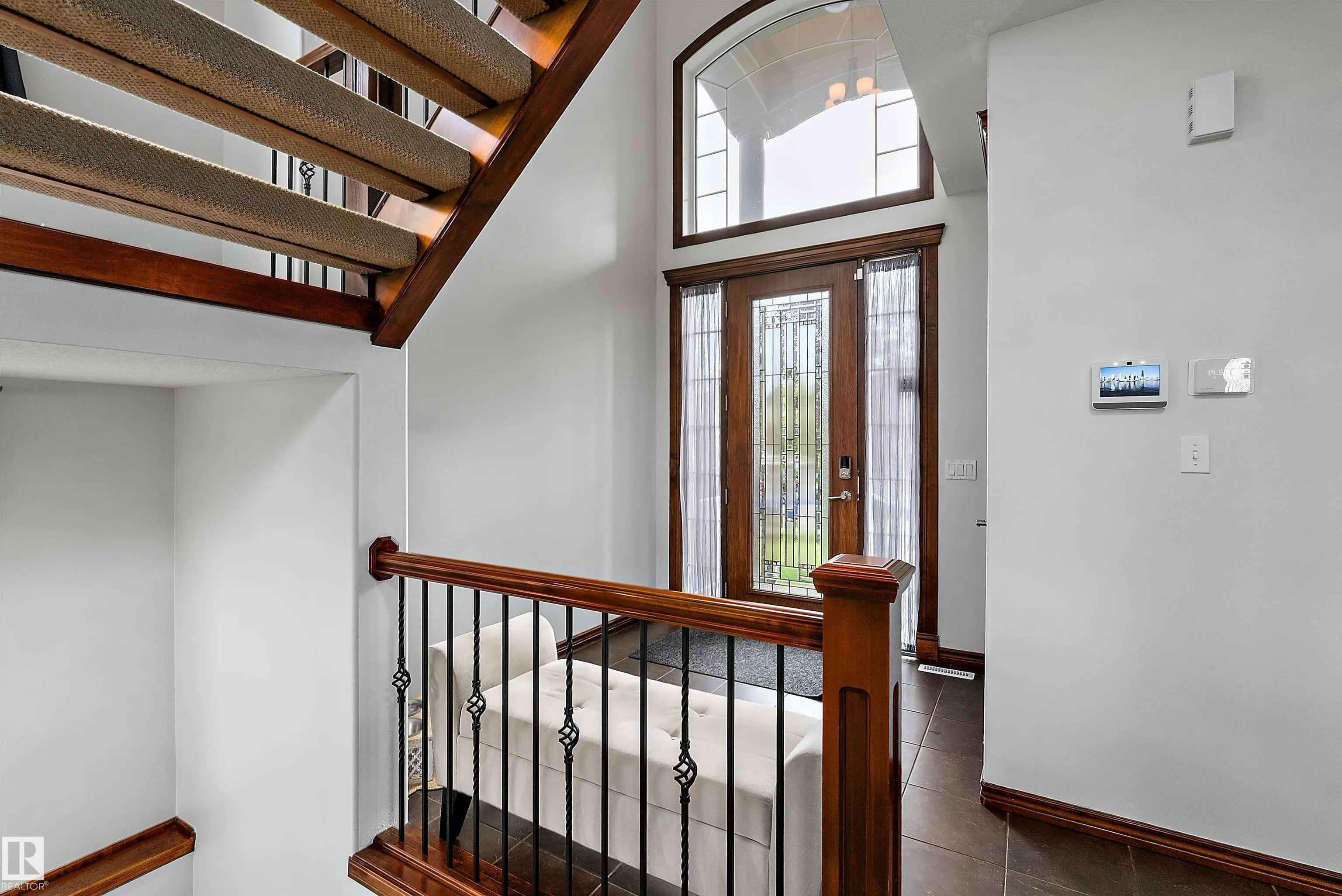 87 LAMPLIGHT Drive