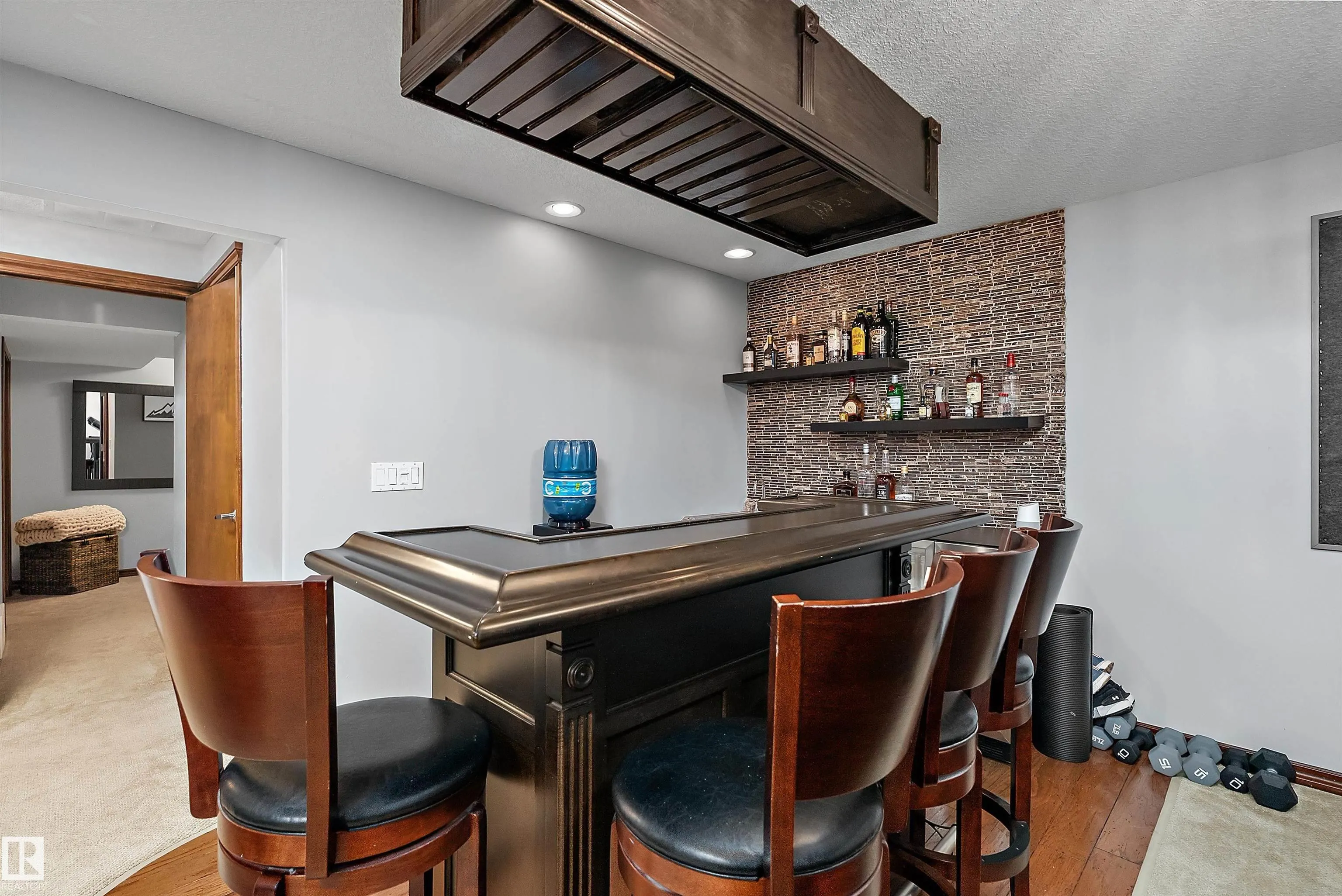 87 LAMPLIGHT Drive