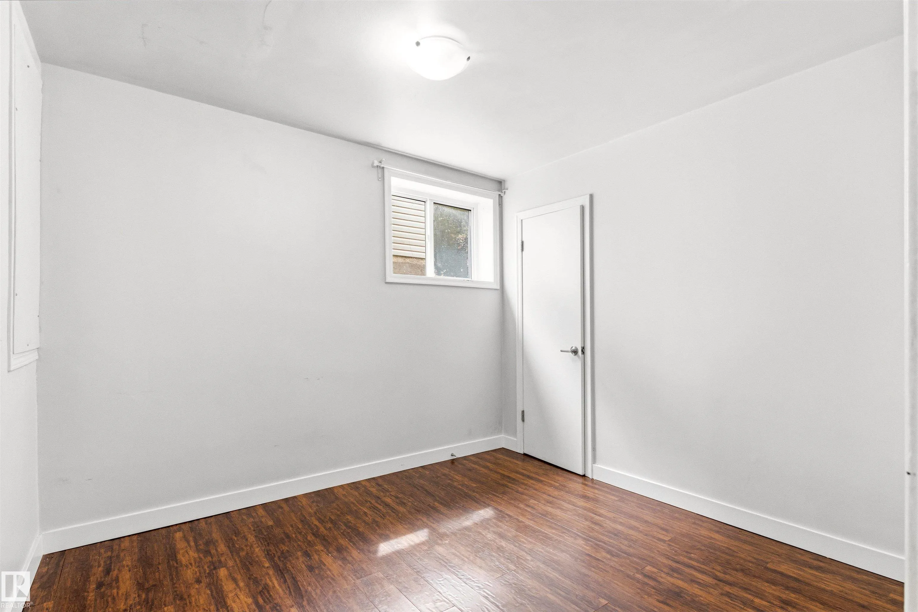 11115 11117 116 Street