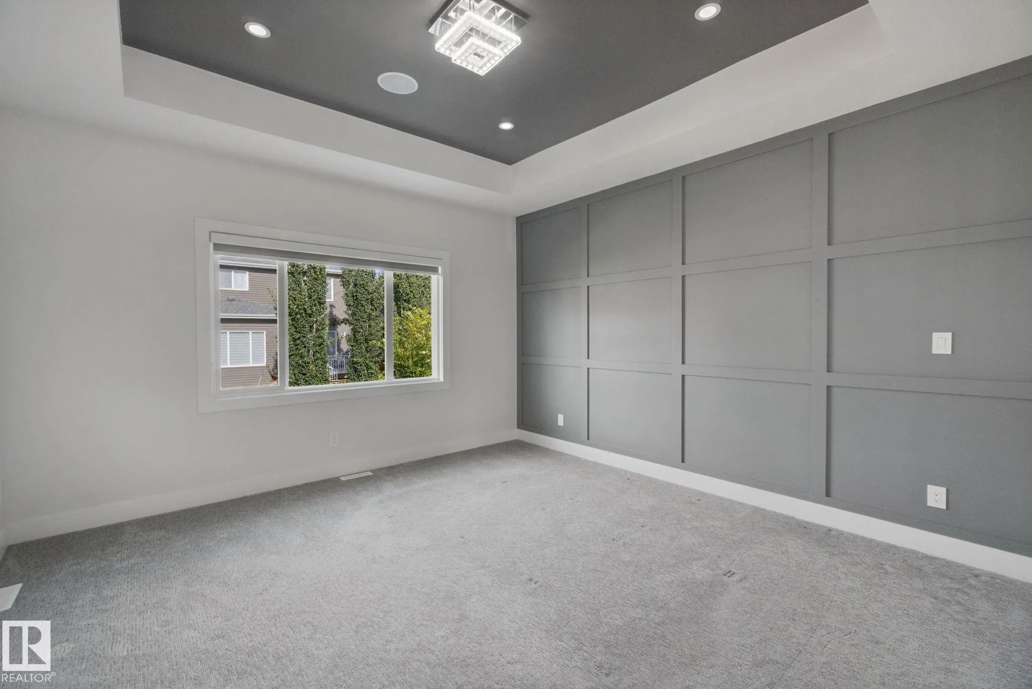 3699 HUMMINGBIRD Way