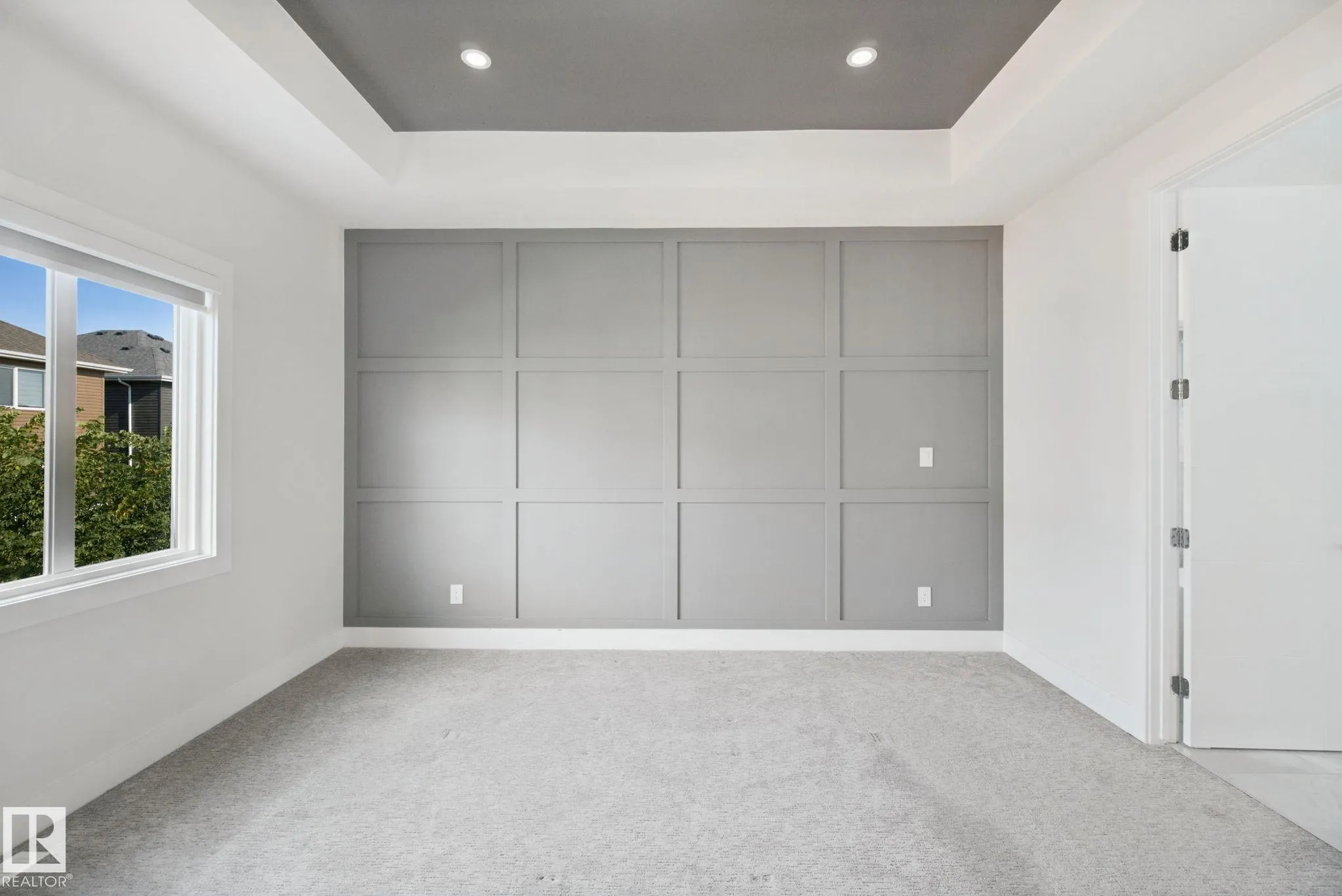3699 HUMMINGBIRD Way