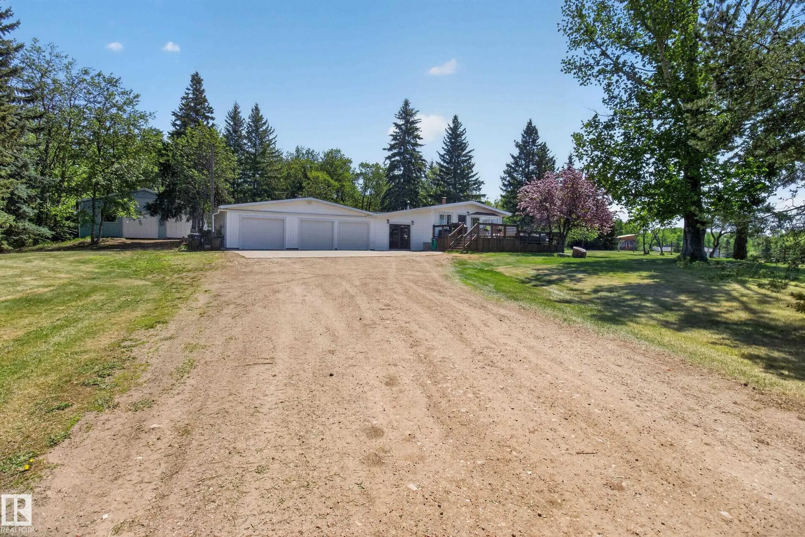 14 51149 RGE ROAD 231