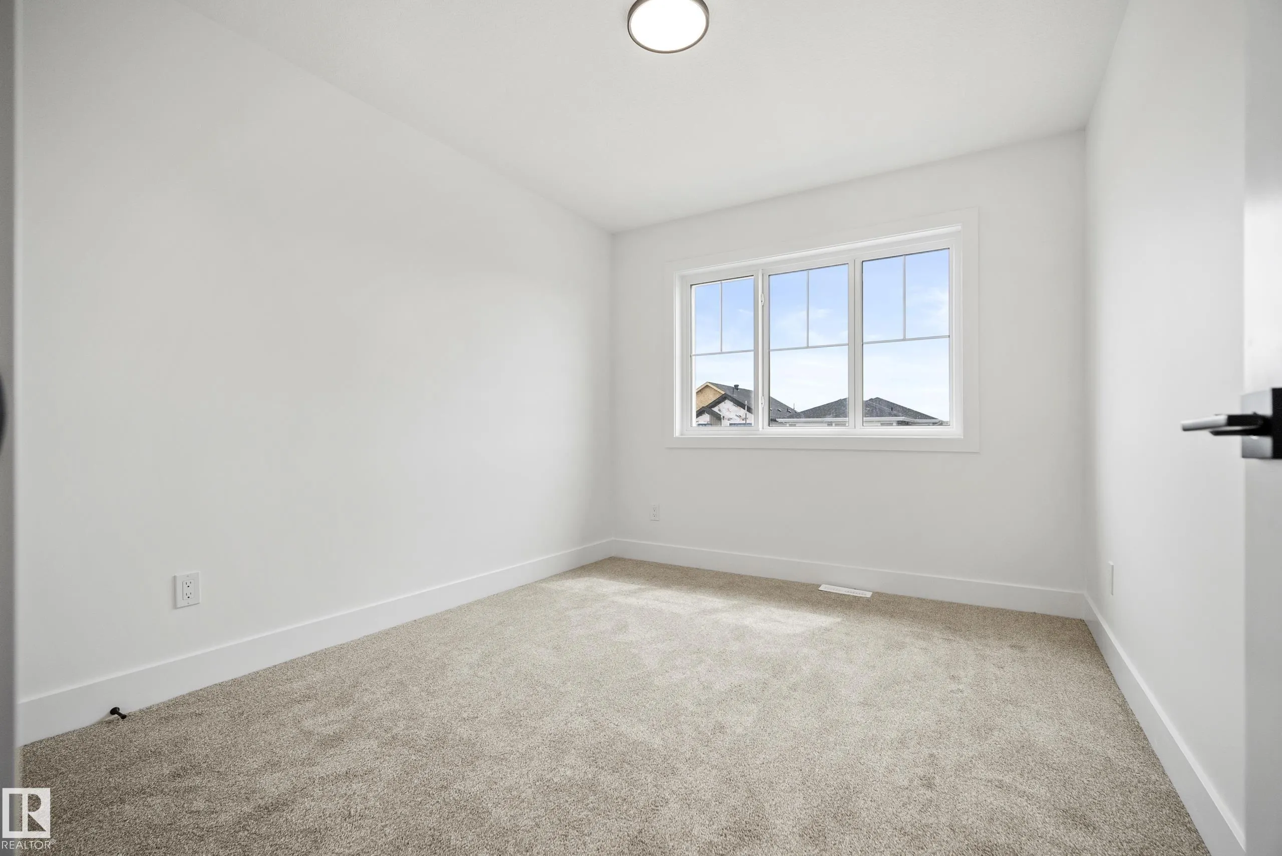 121 Caledon Crescent