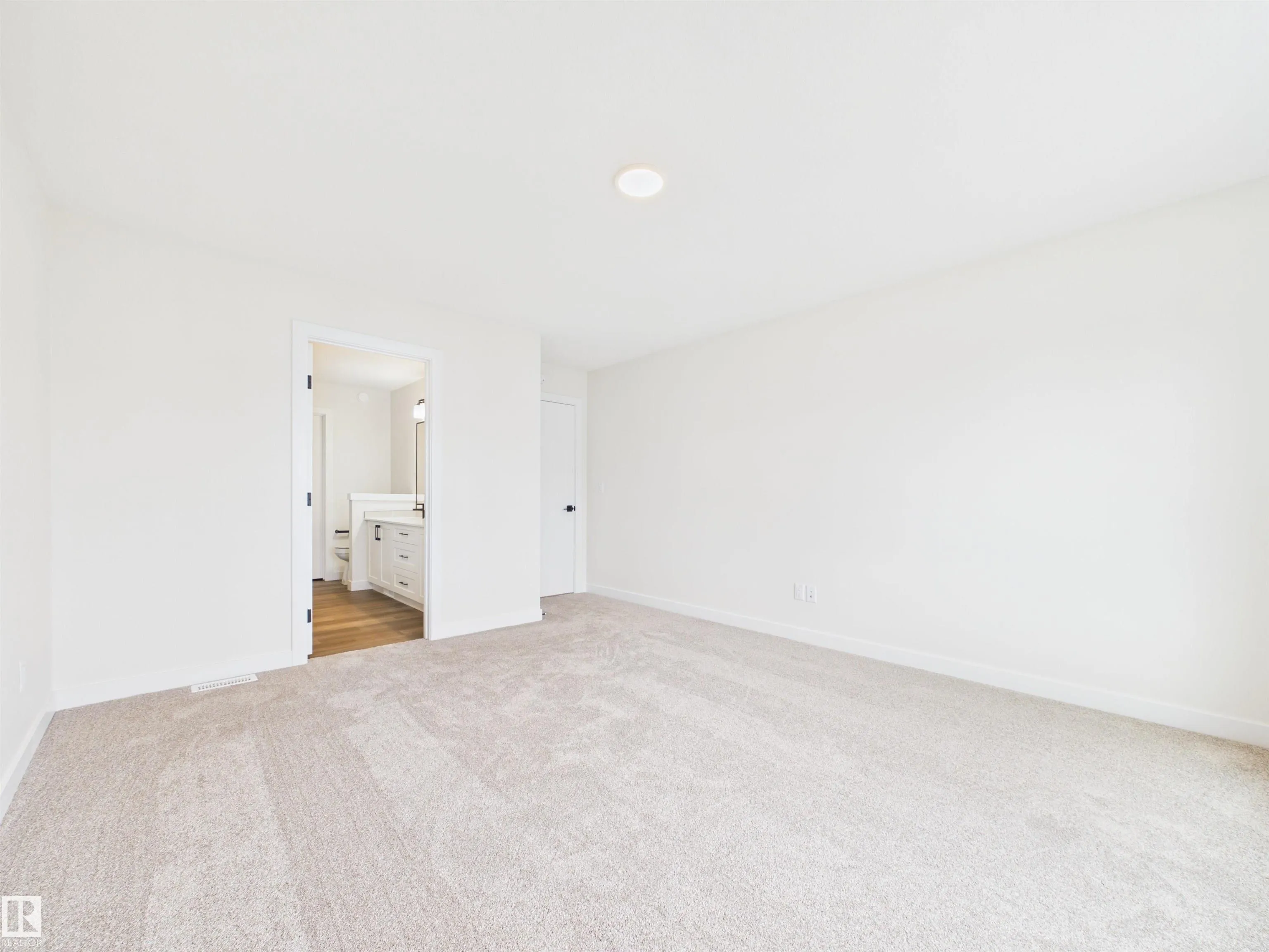 149 FICUS Way