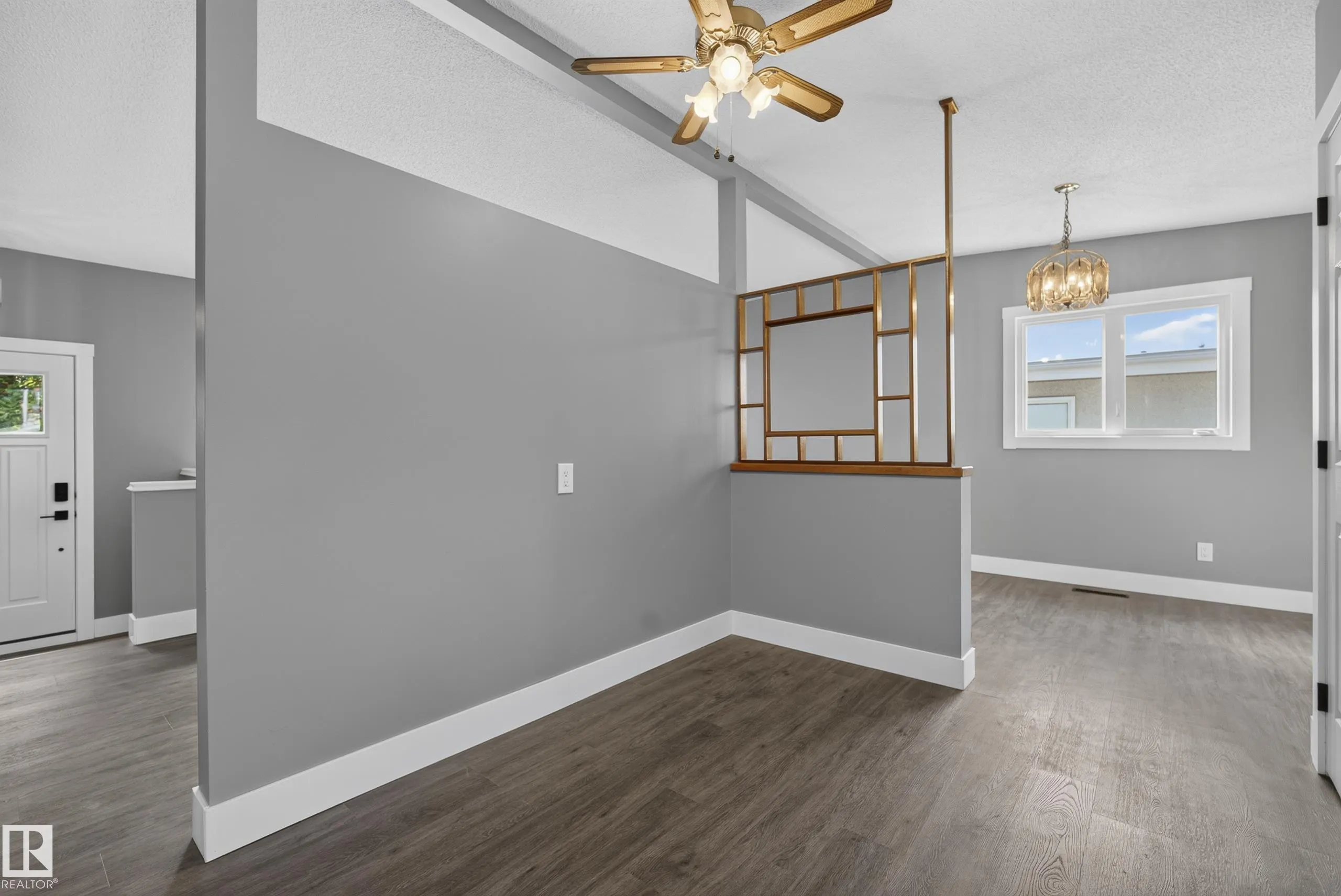25 MILBURN Crescent