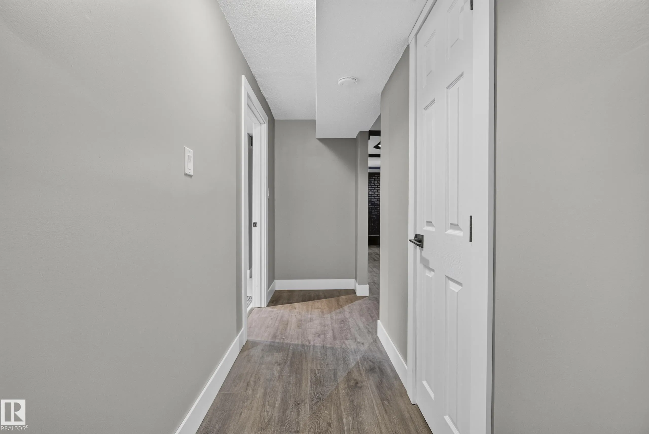 25 MILBURN Crescent
