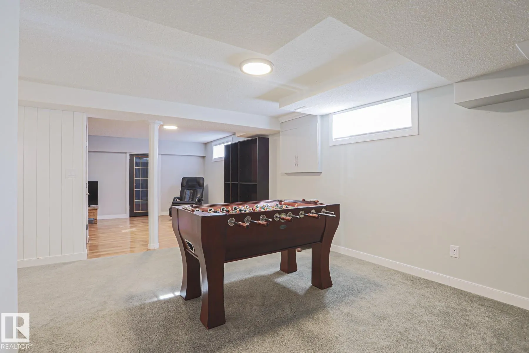 2 Hillview Crescent