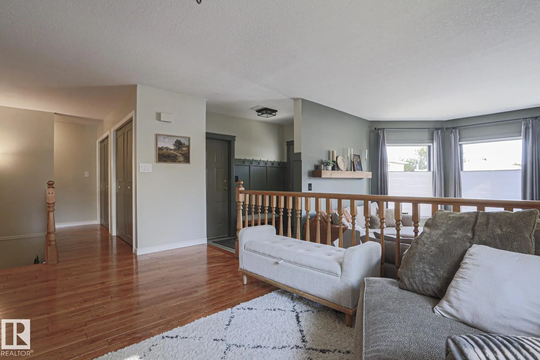 2 Hillview Crescent