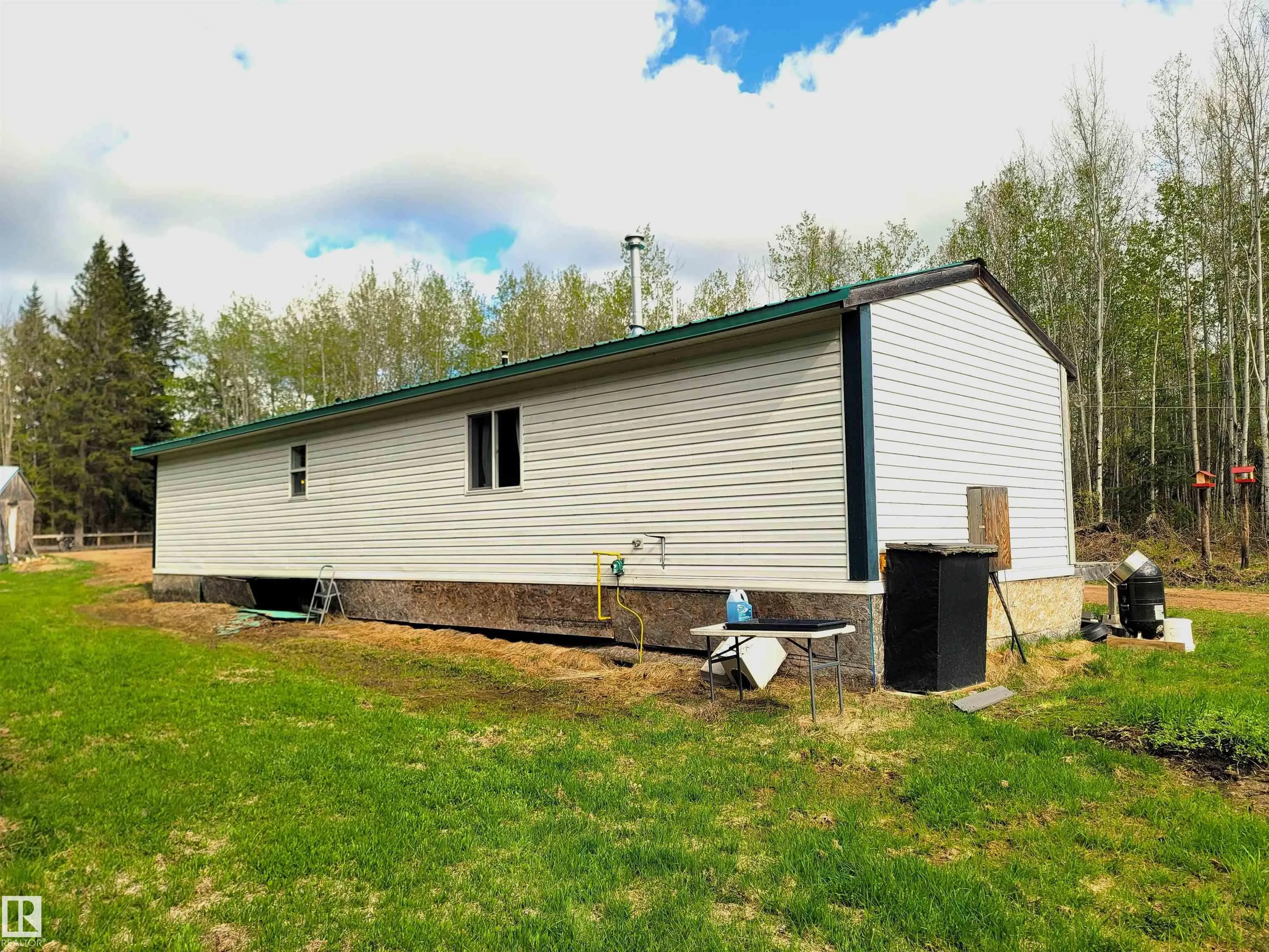 624072 RGE ROAD 241