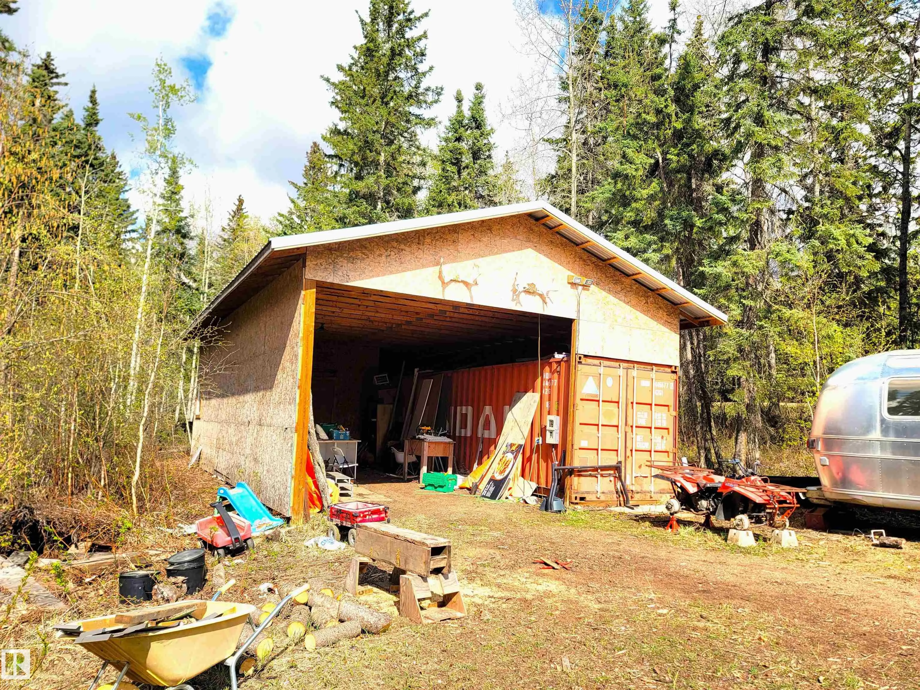 624072 RGE ROAD 241