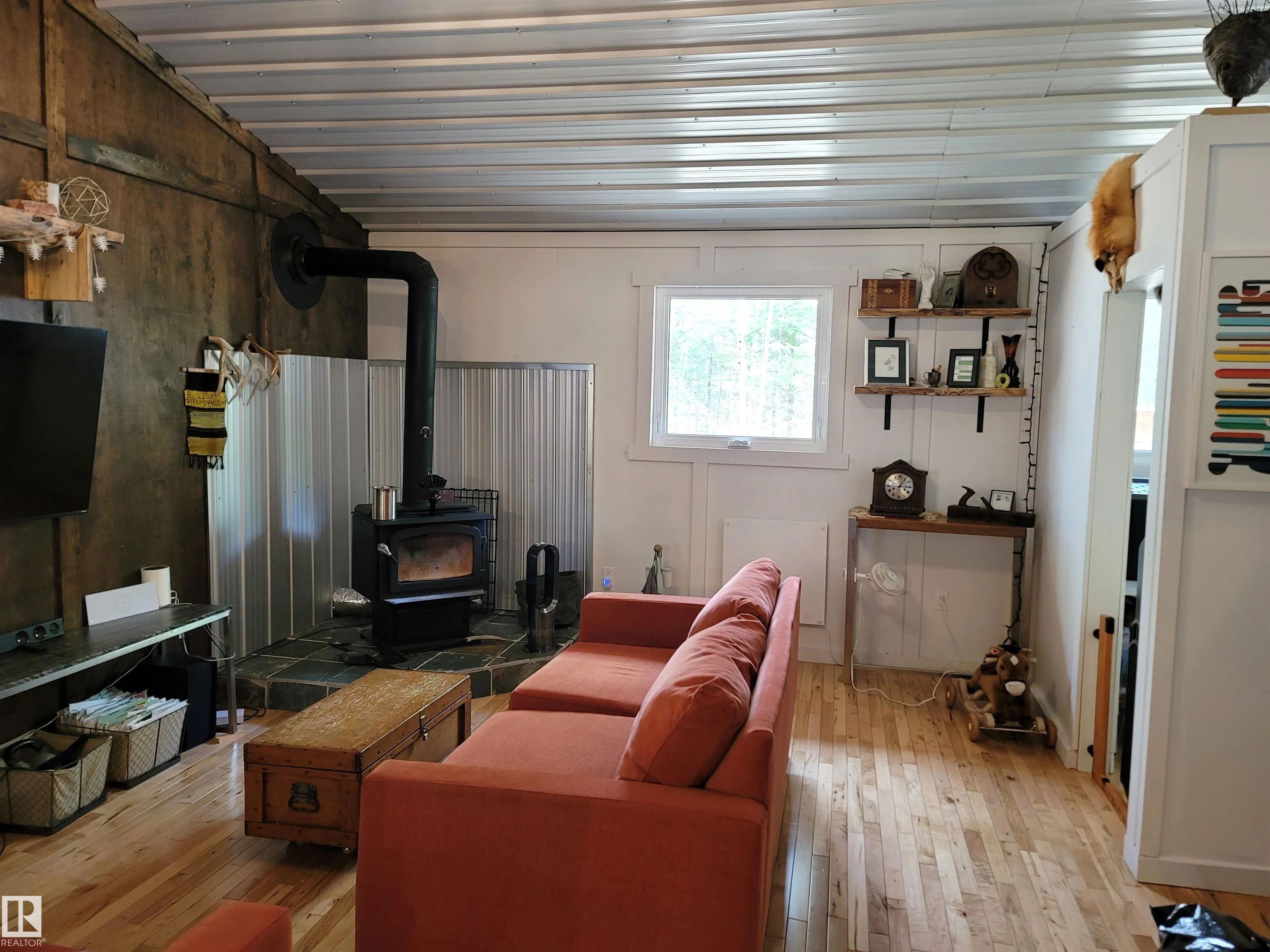 624072 RGE ROAD 241