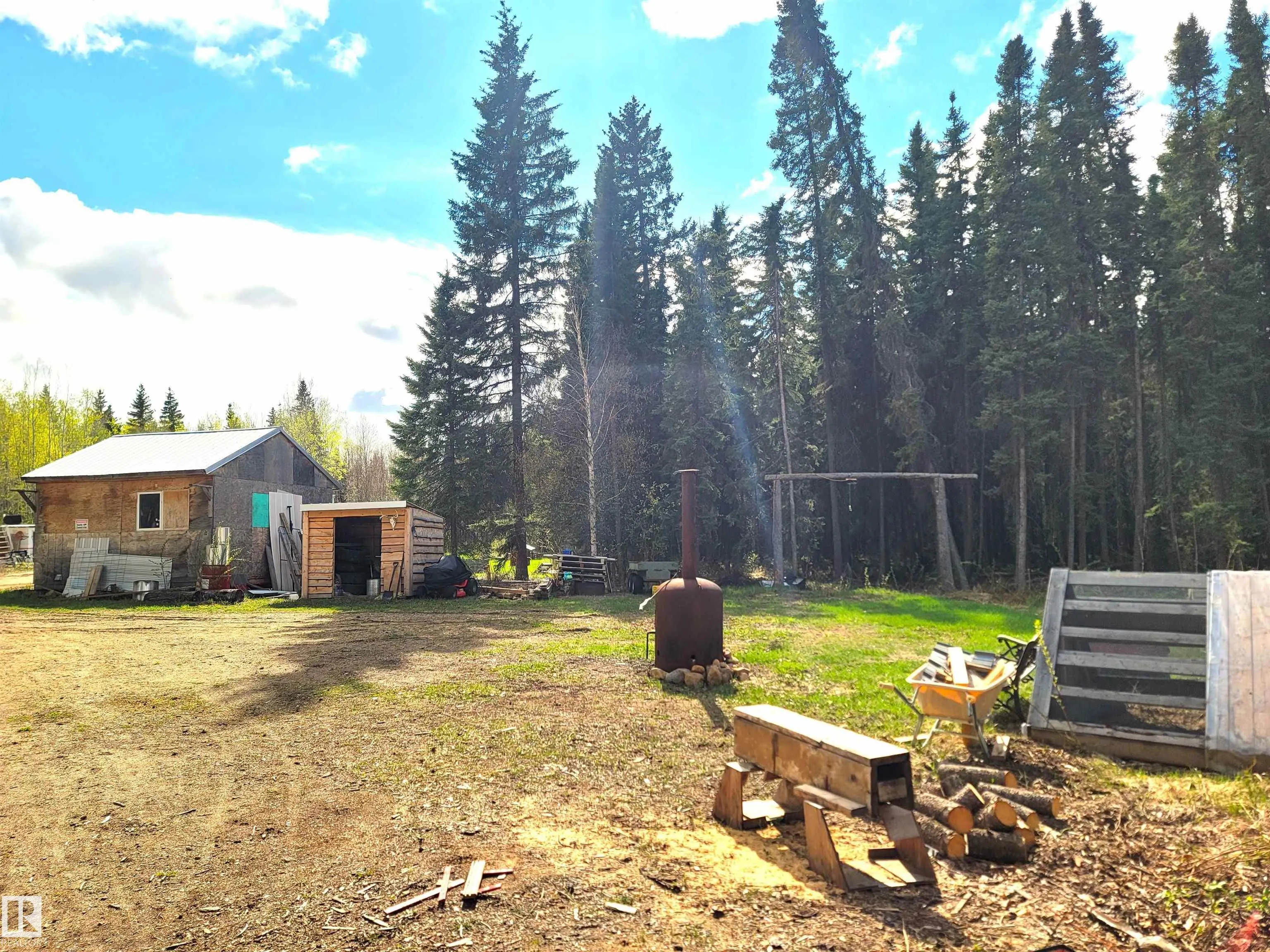 624072 RGE ROAD 241