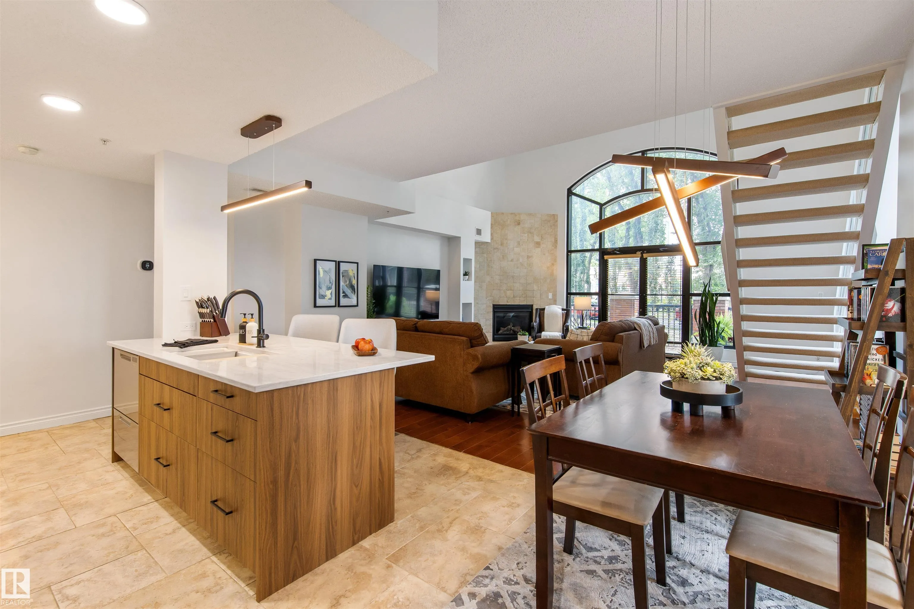 10108 125 Street