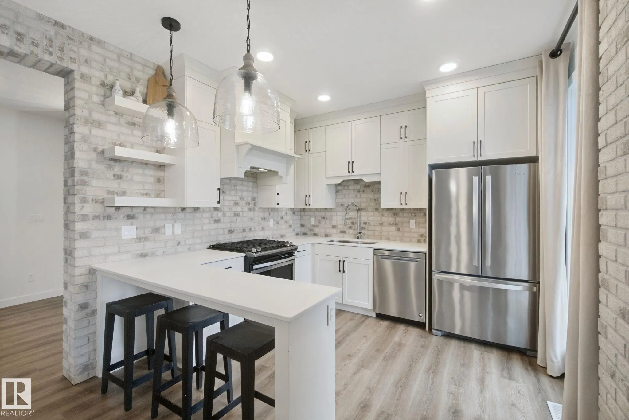 1024 BERG Place