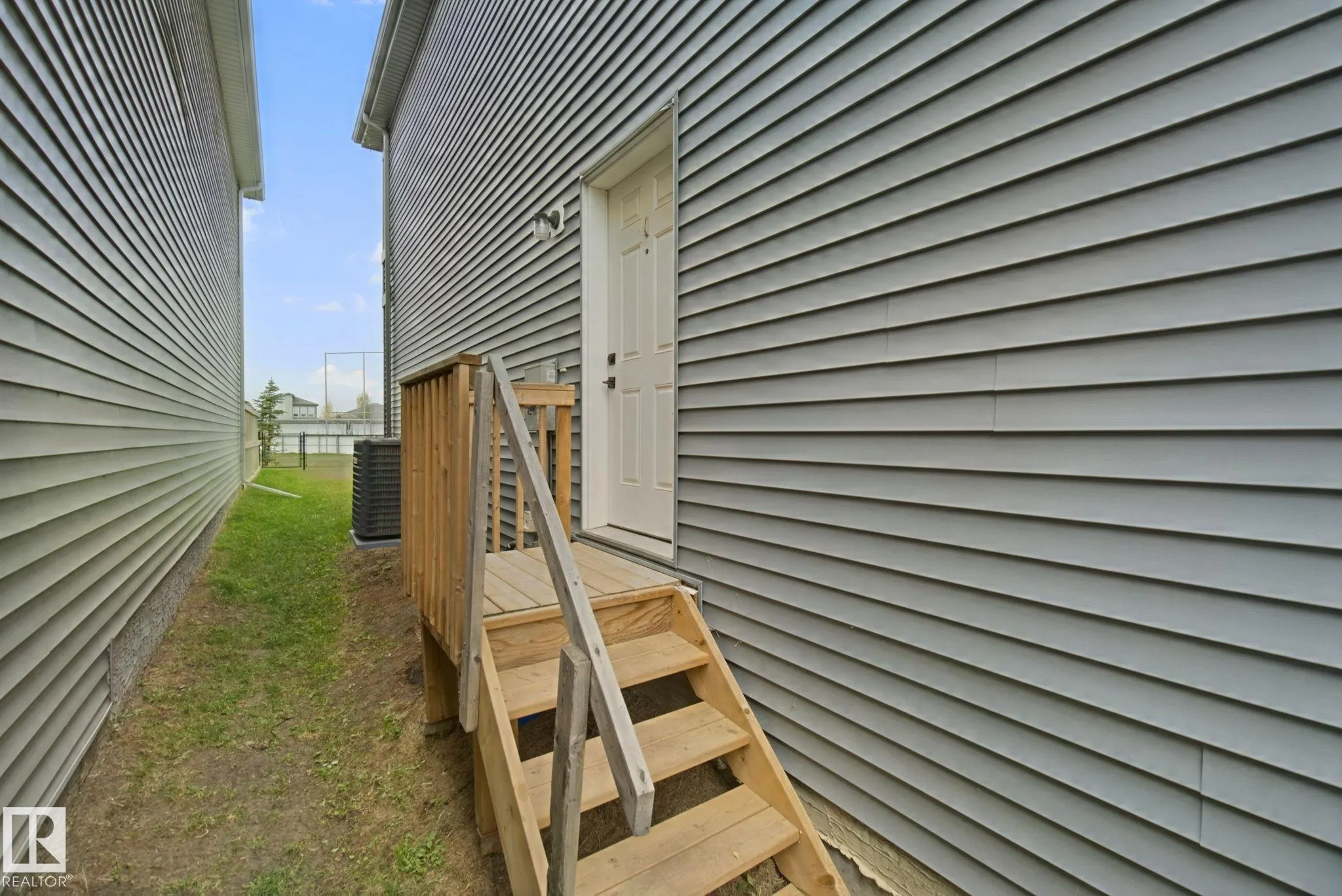1024 BERG Place