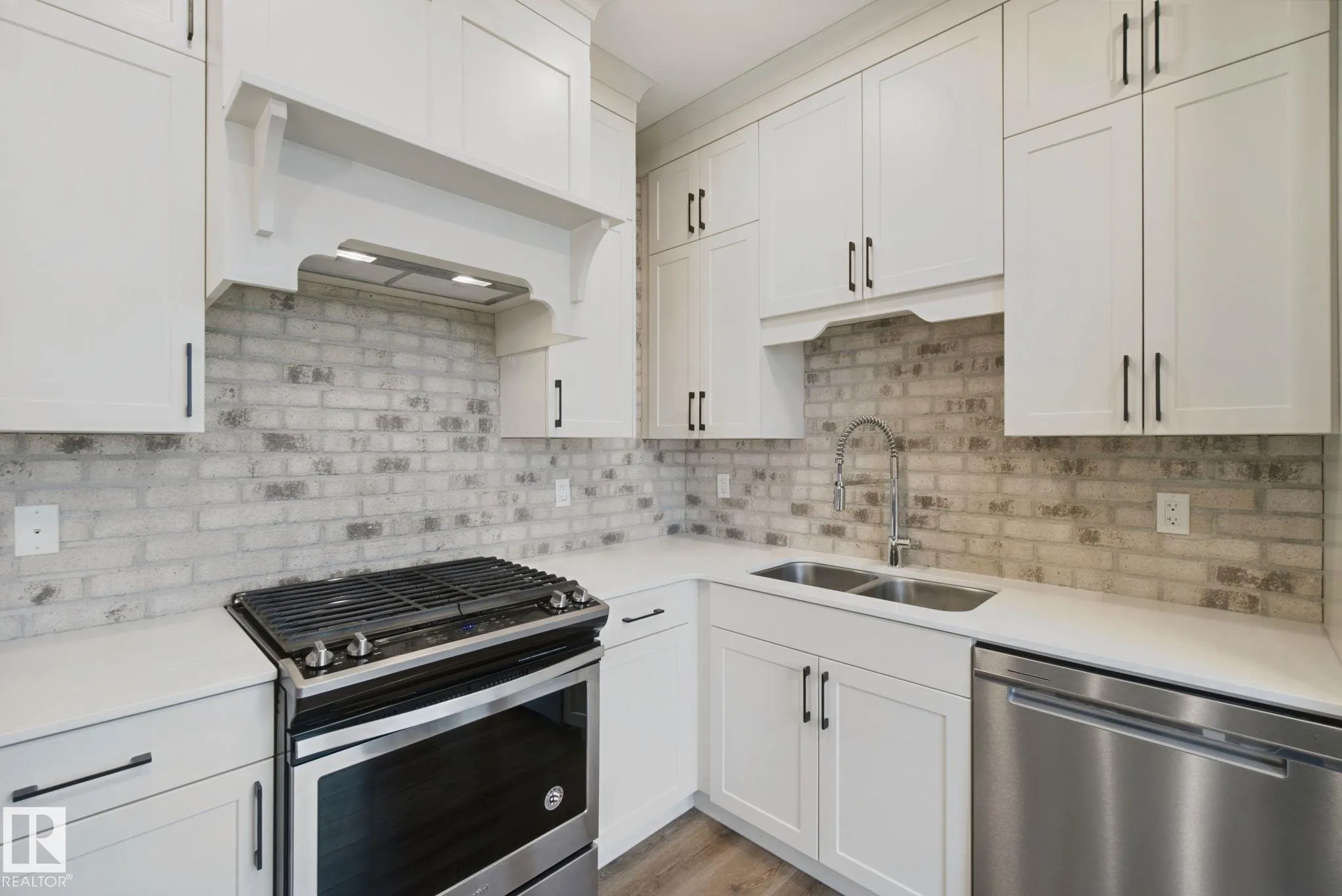 1024 BERG Place
