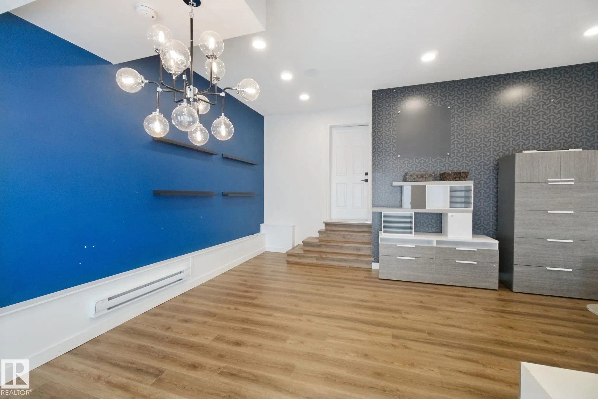 1024 BERG Place