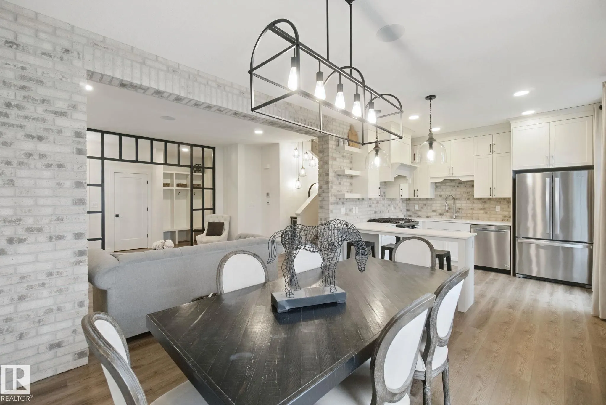 1024 BERG Place