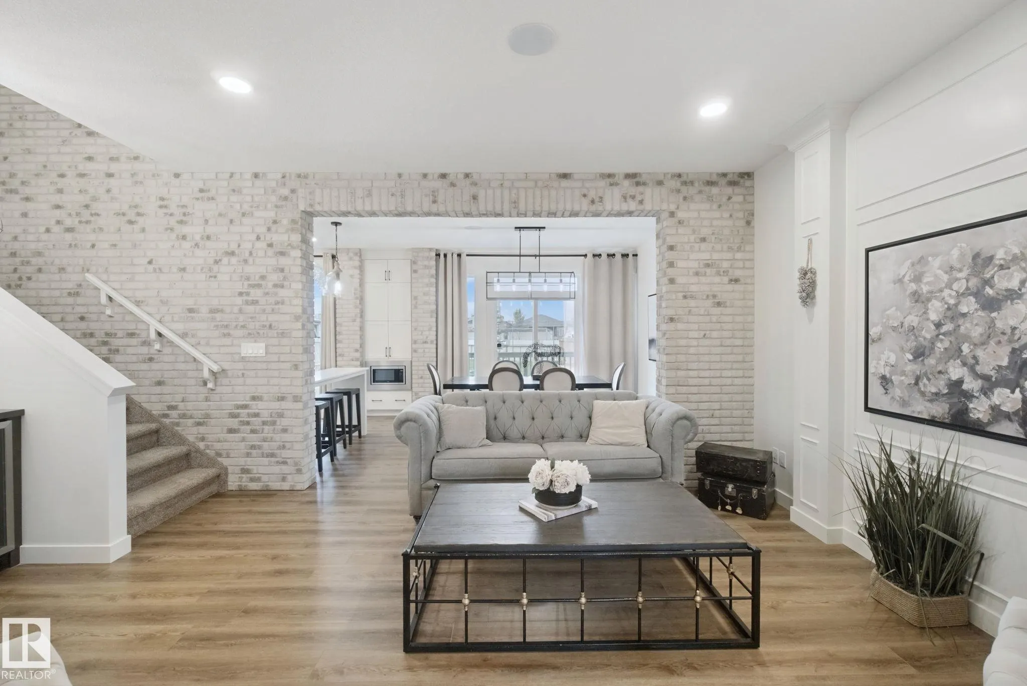 1024 BERG Place