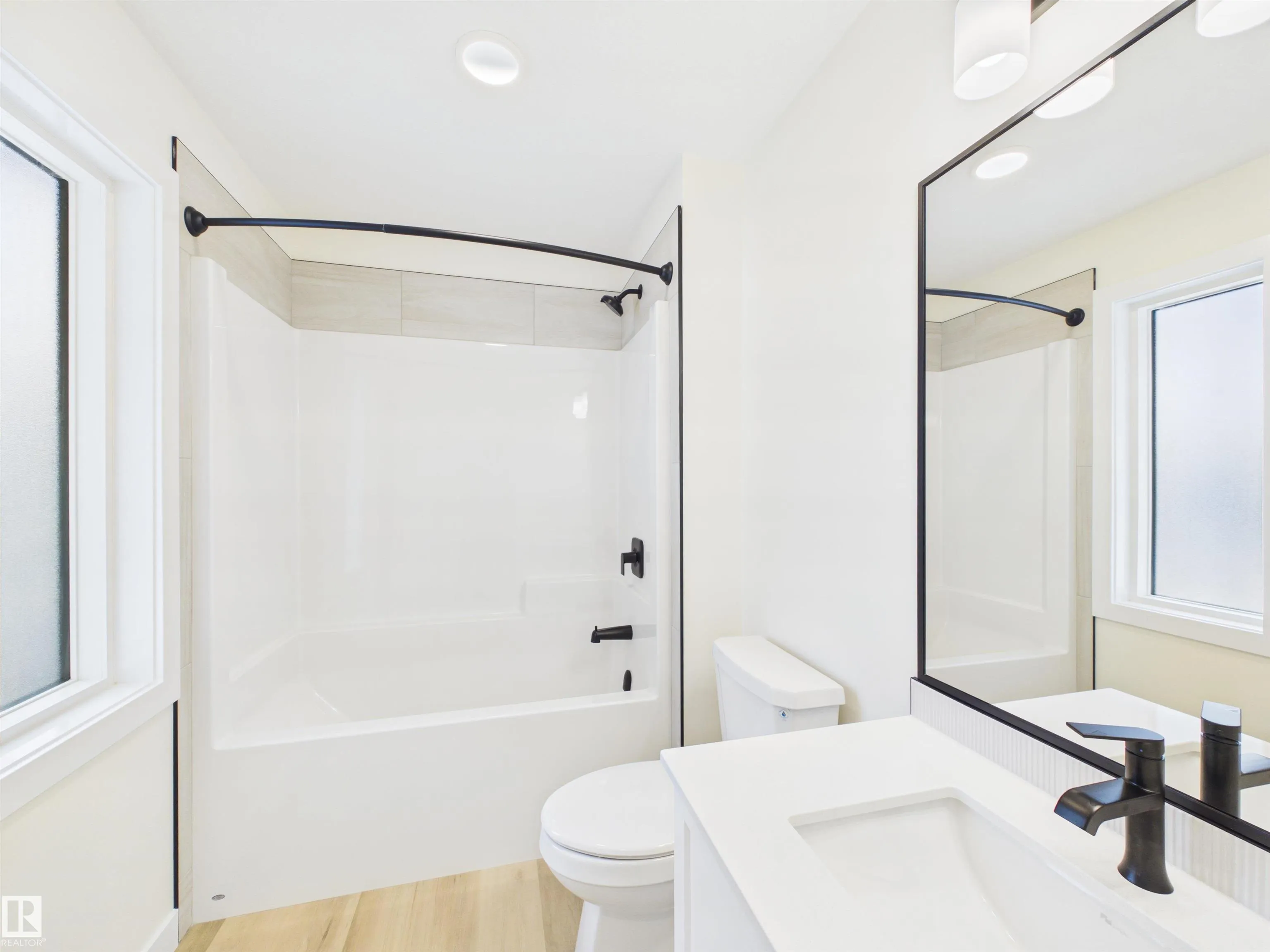 223 RAVINE Drive