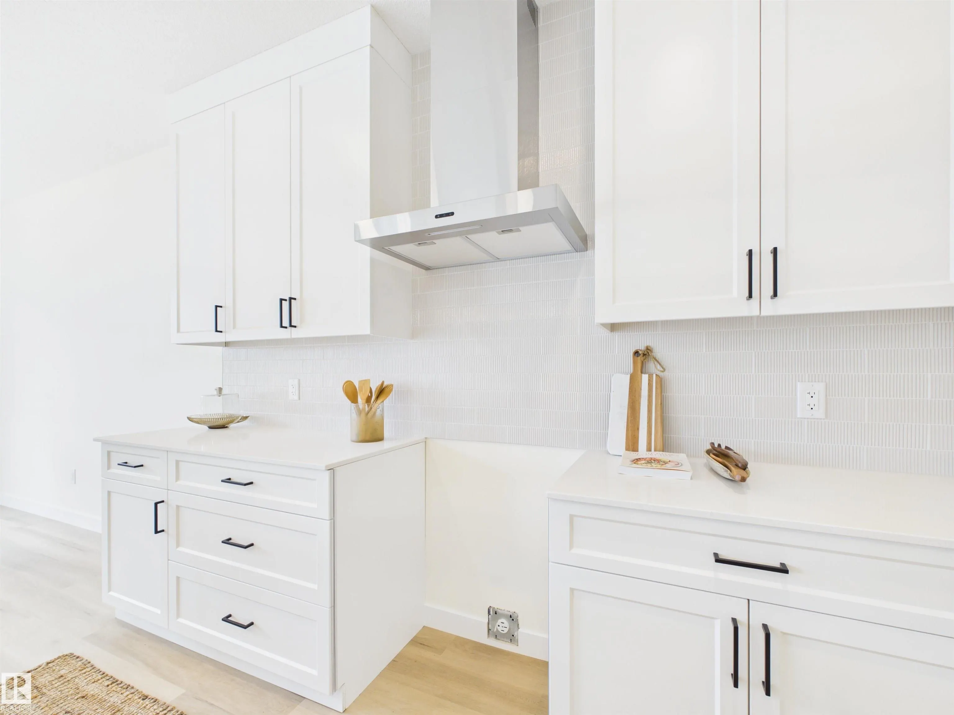 223 RAVINE Drive