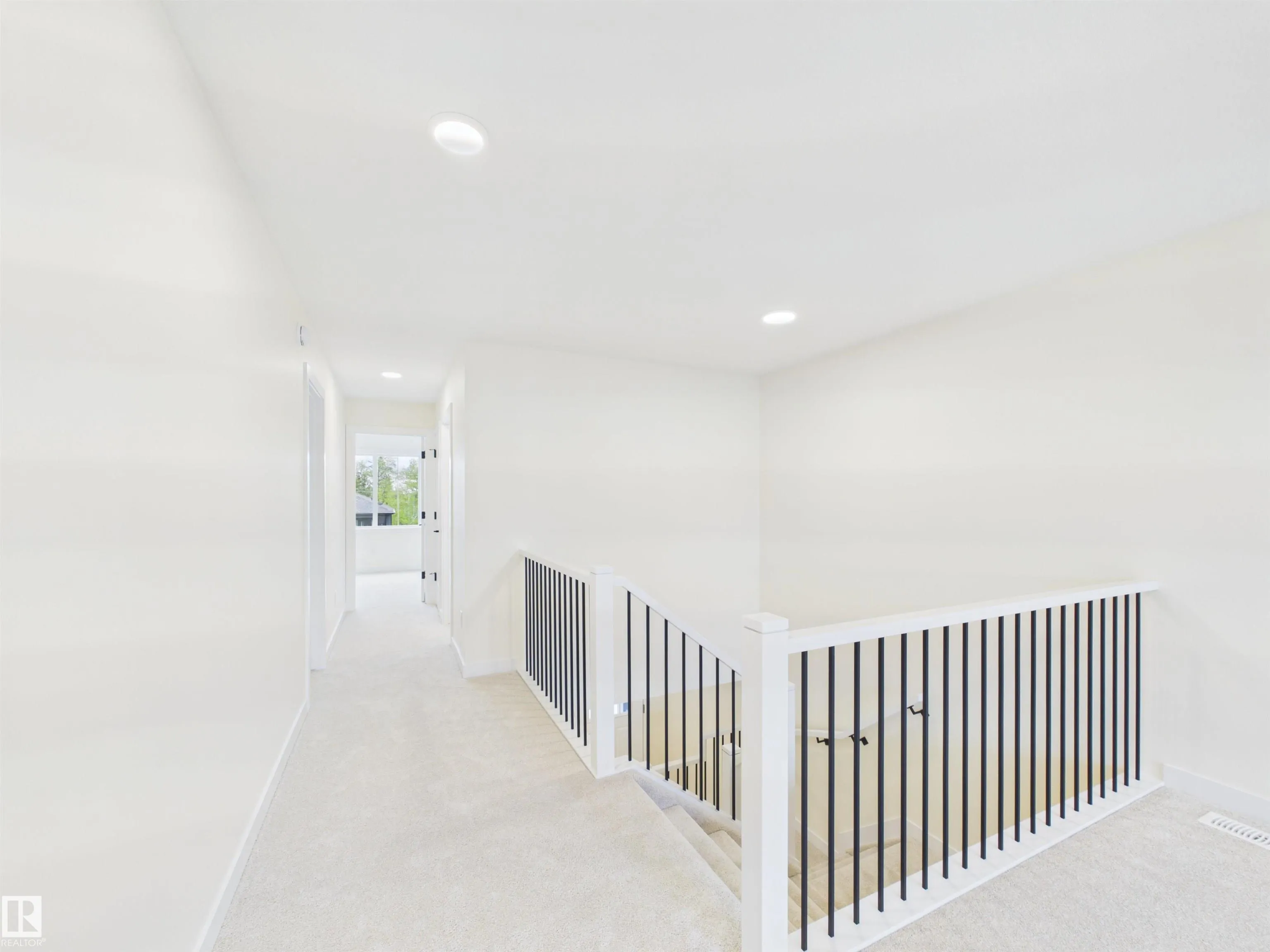 223 RAVINE Drive