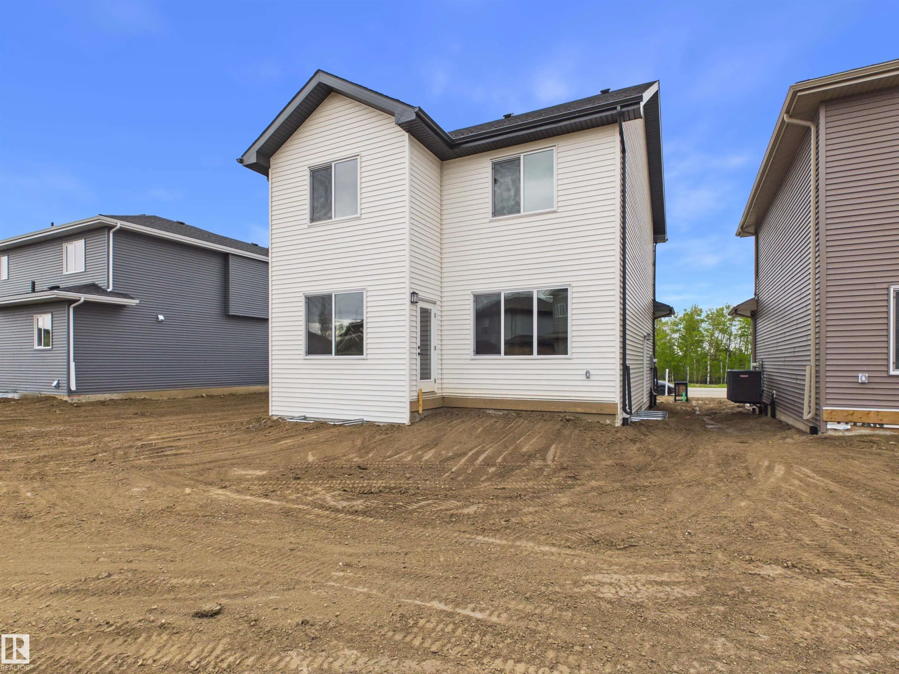 223 RAVINE Drive
