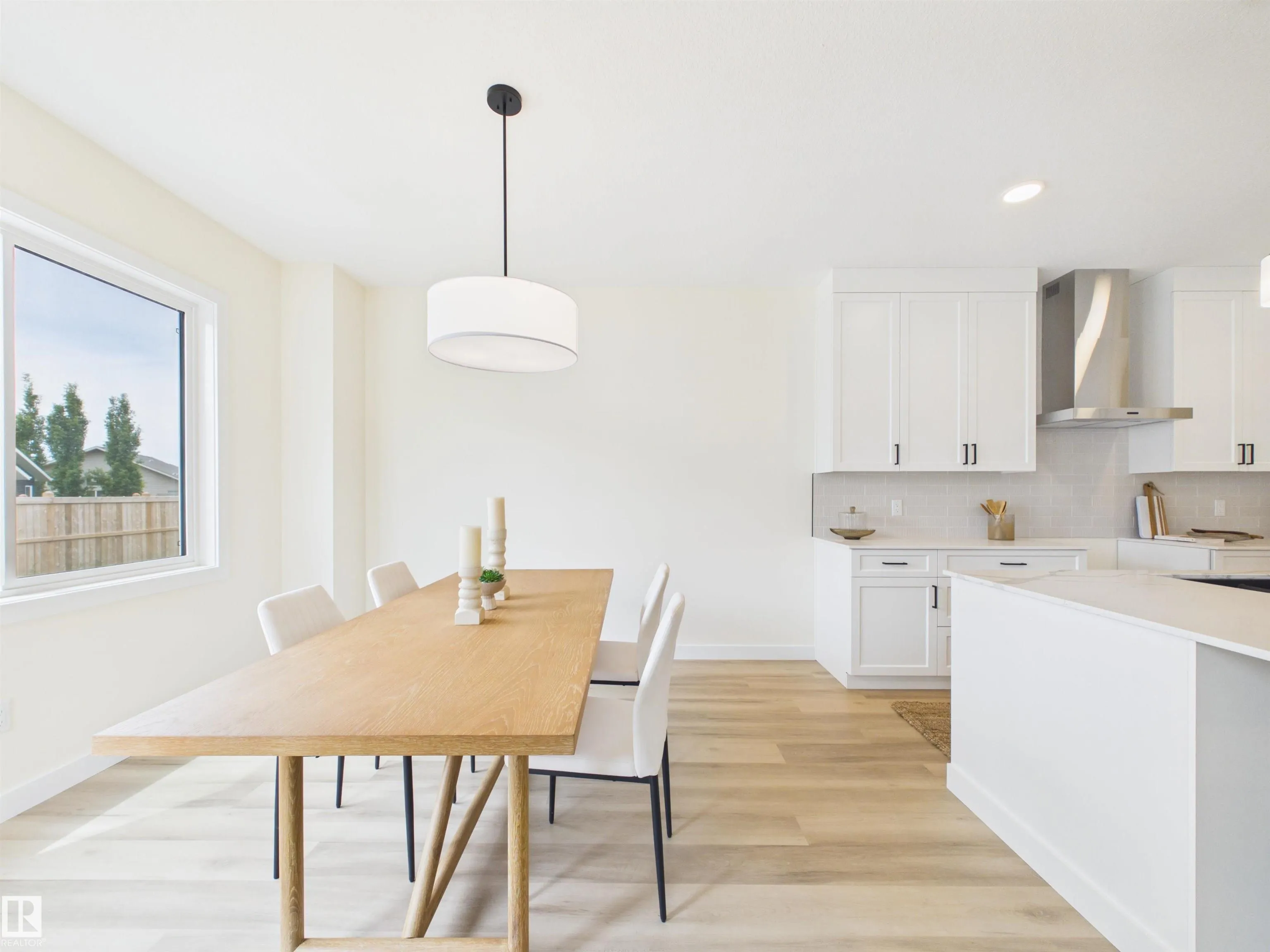 223 RAVINE Drive