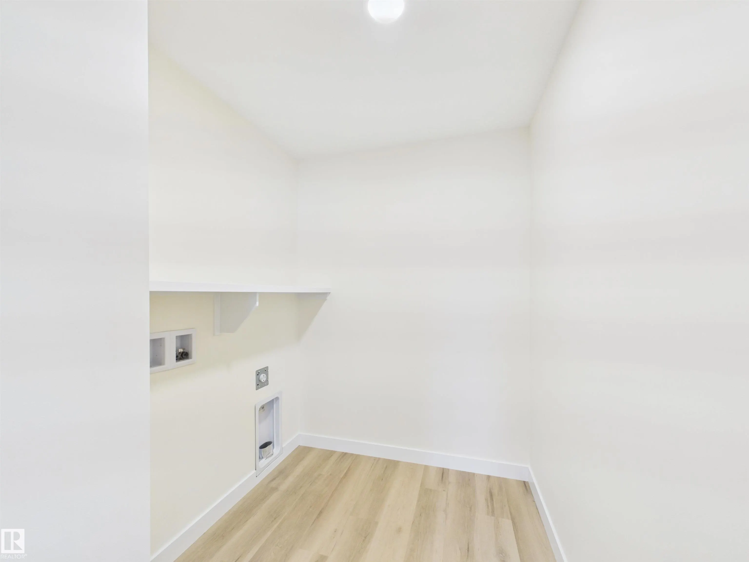 223 RAVINE Drive