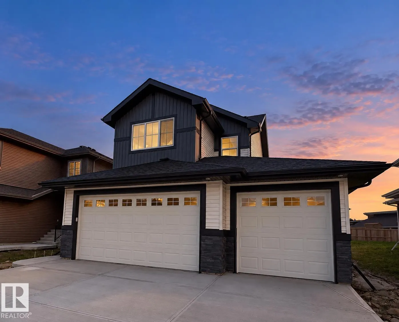 223 RAVINE Drive