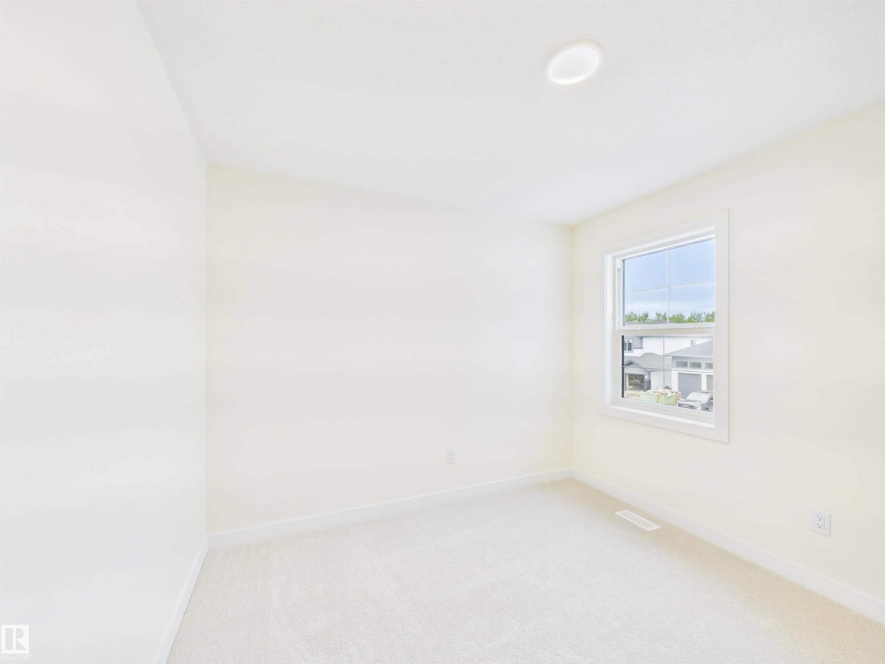 223 RAVINE Drive