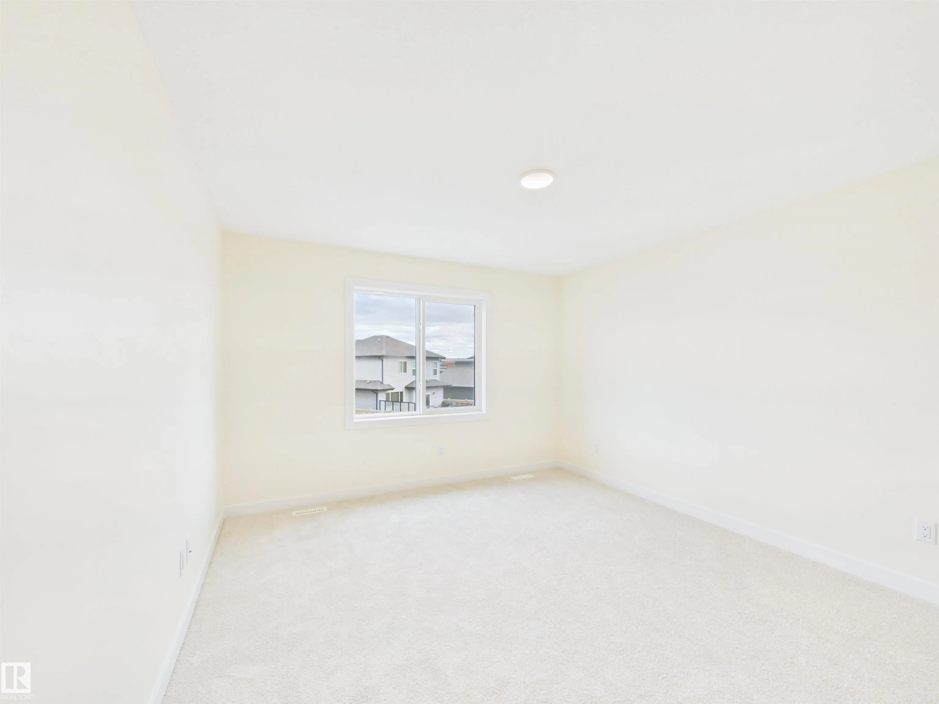 223 RAVINE Drive