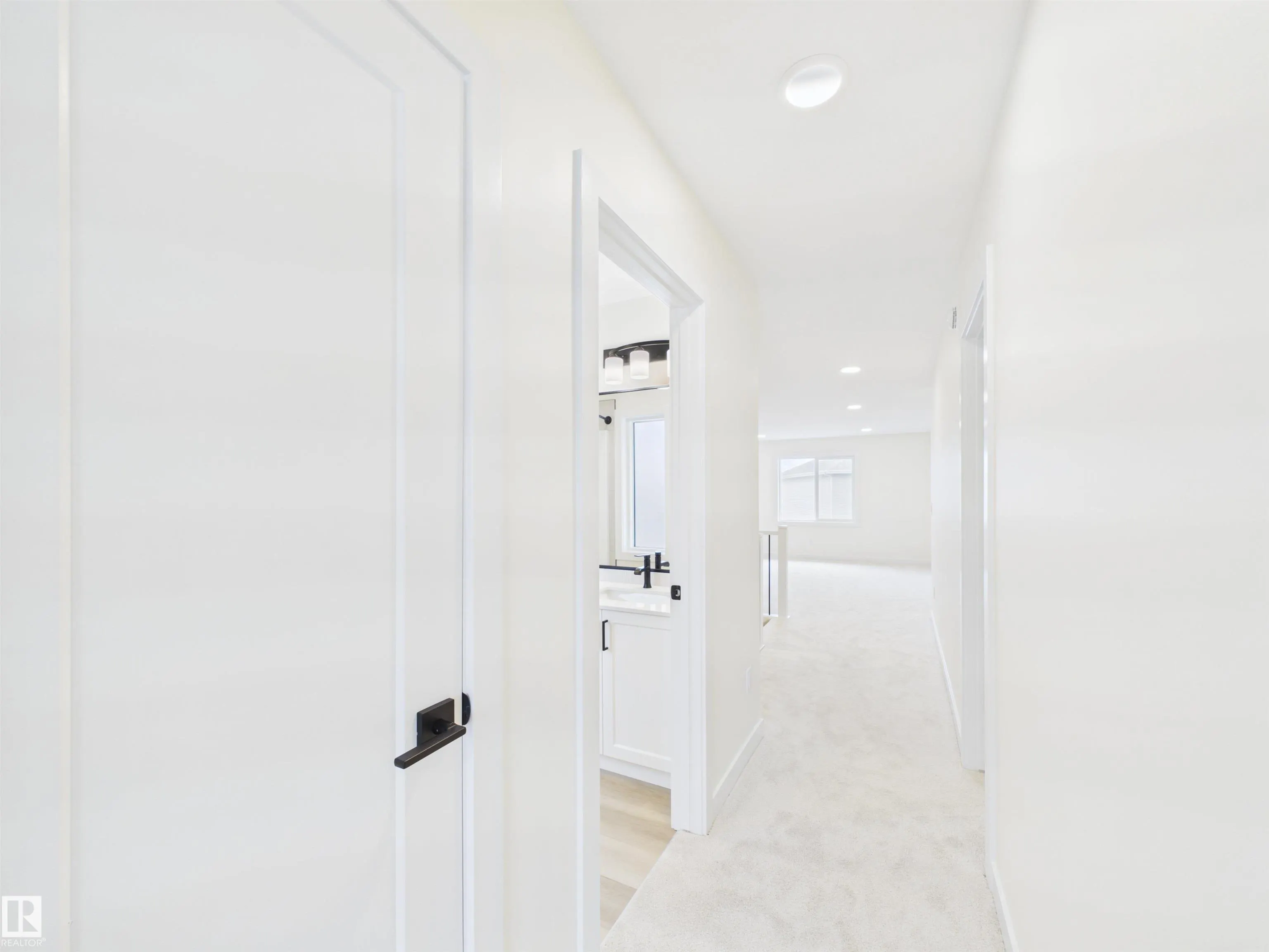 223 RAVINE Drive