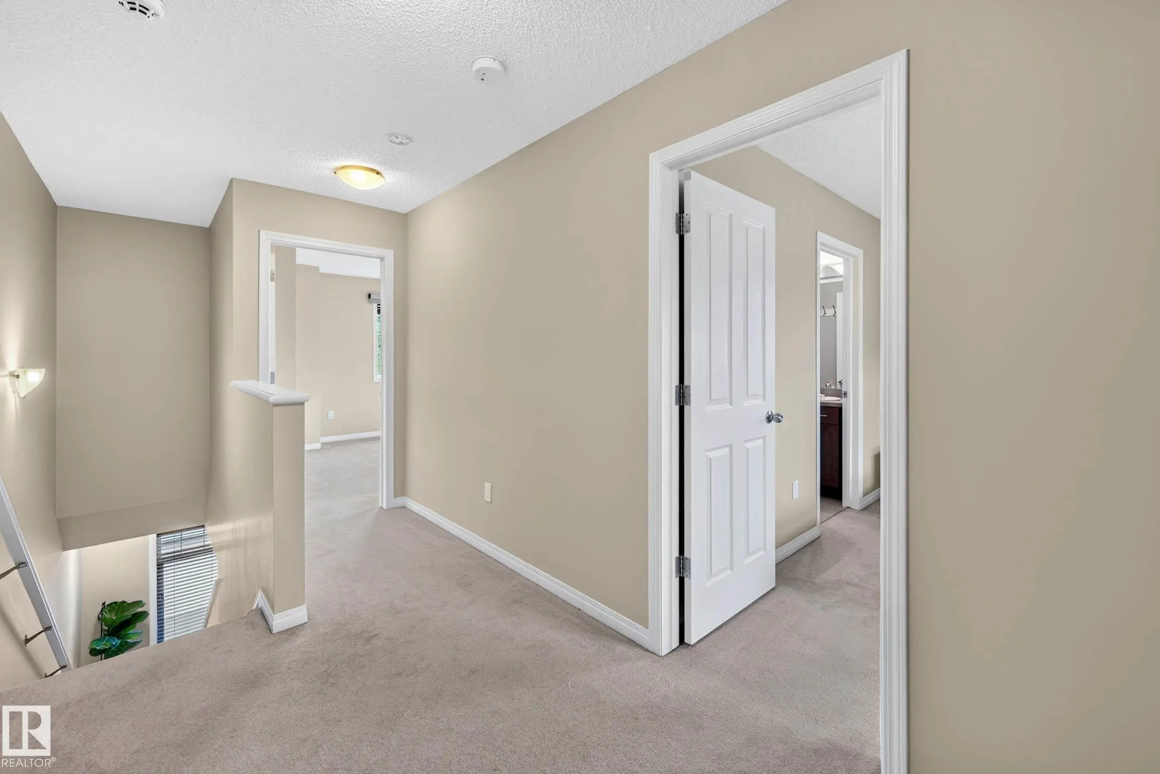 465 HEMINGWAY Road