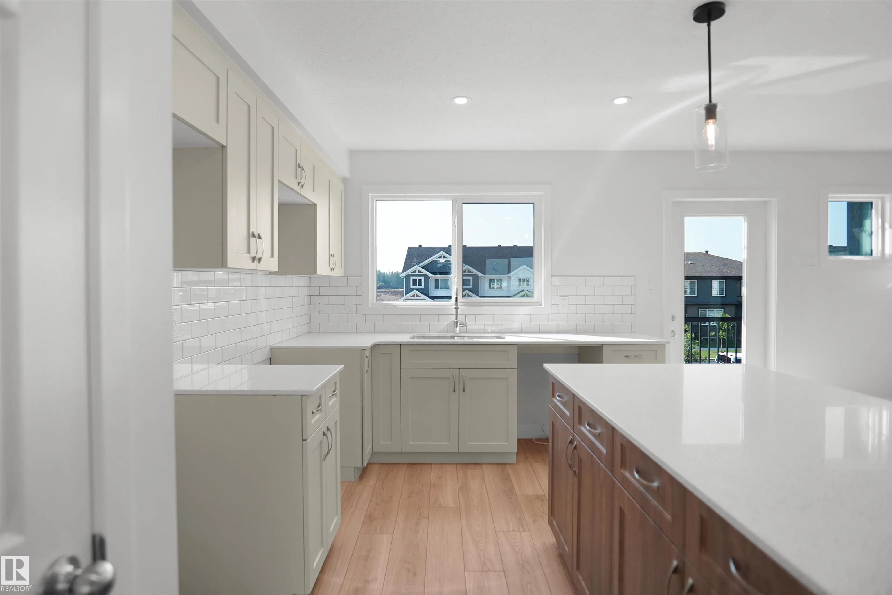 128 COPPERHAVEN Drive