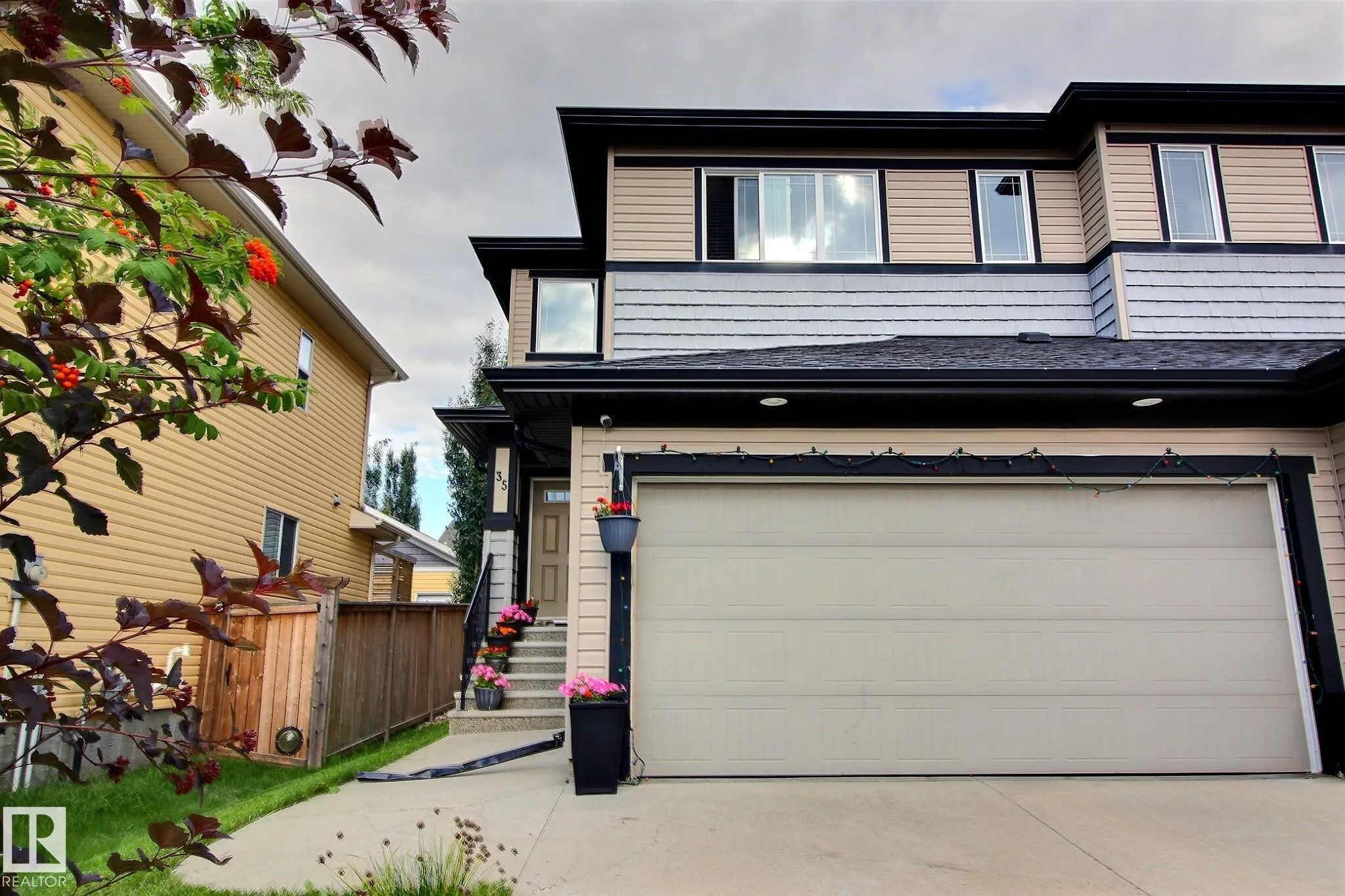 35 HUDSON Cove
