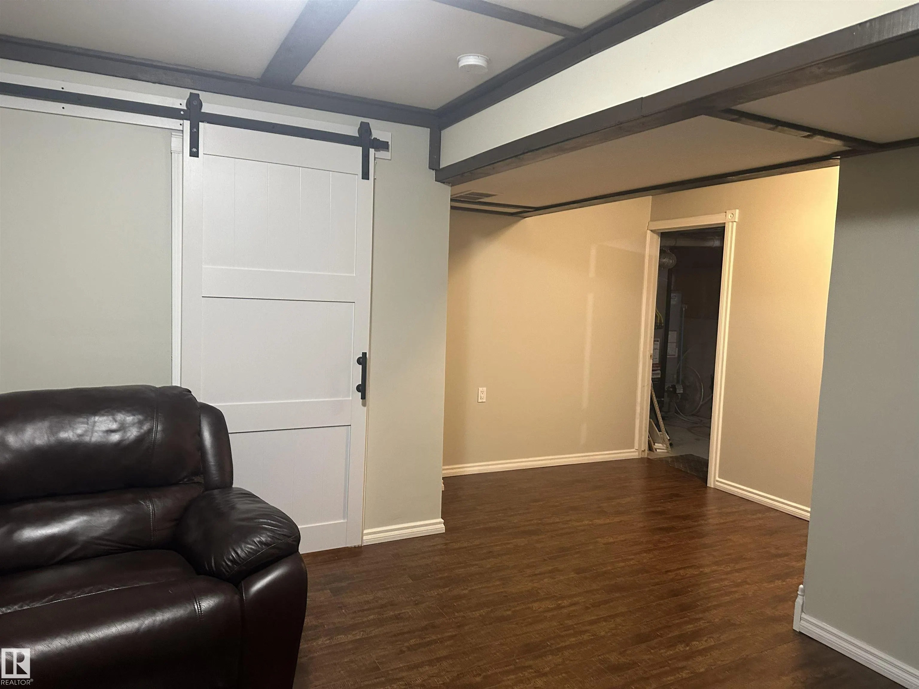 35 HUDSON Cove