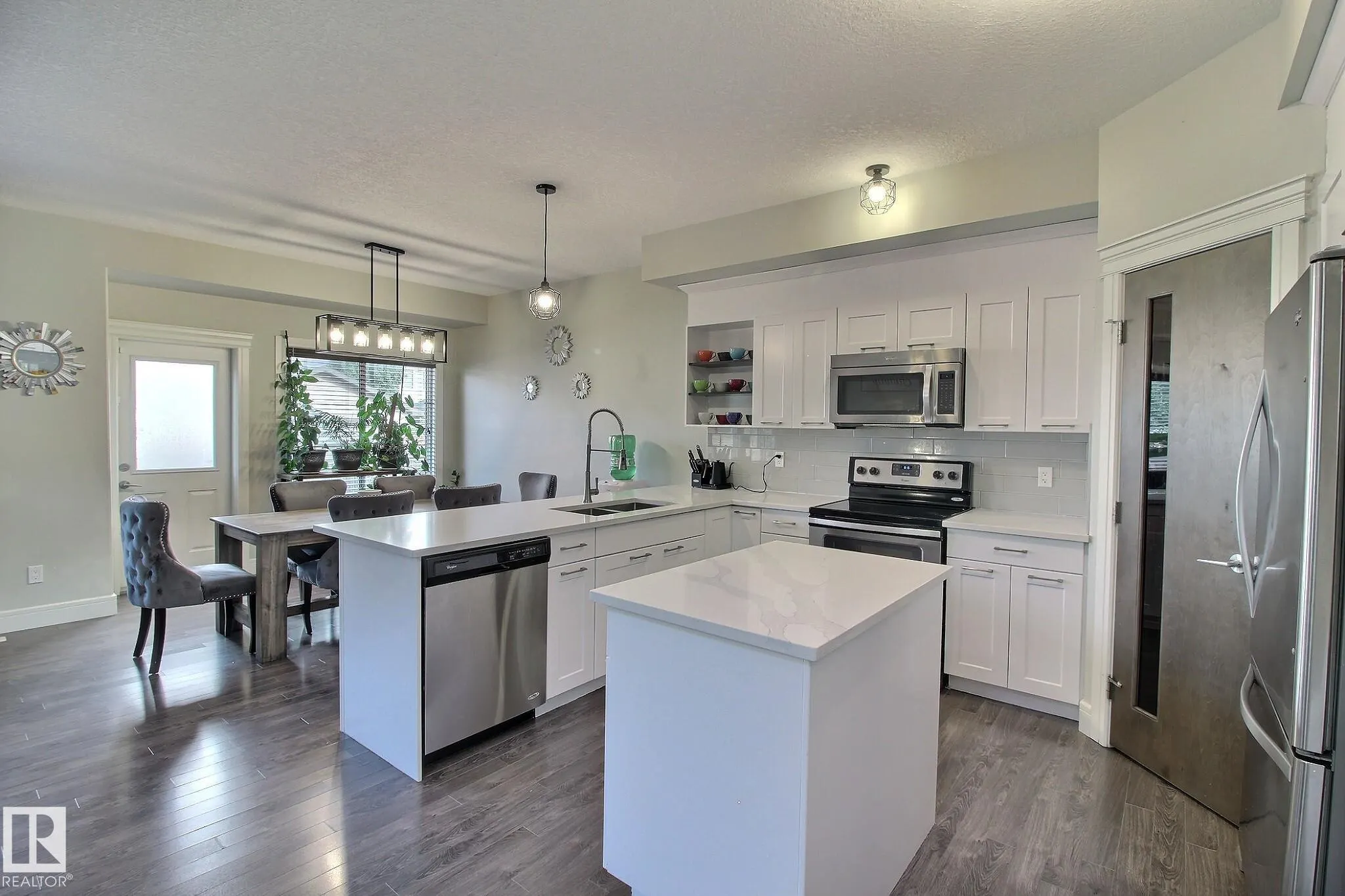35 HUDSON Cove
