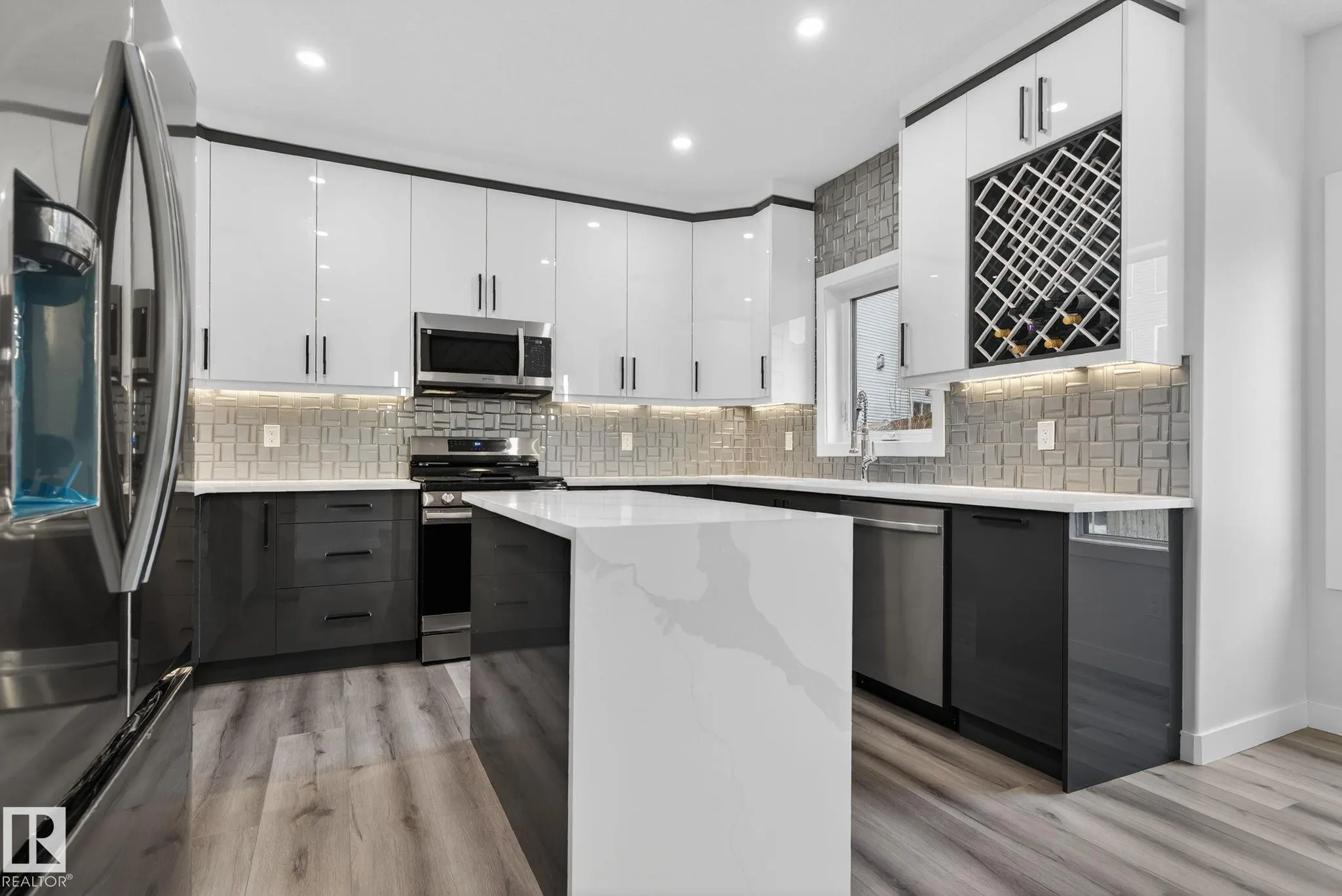 20 HAZELWOOD Lane